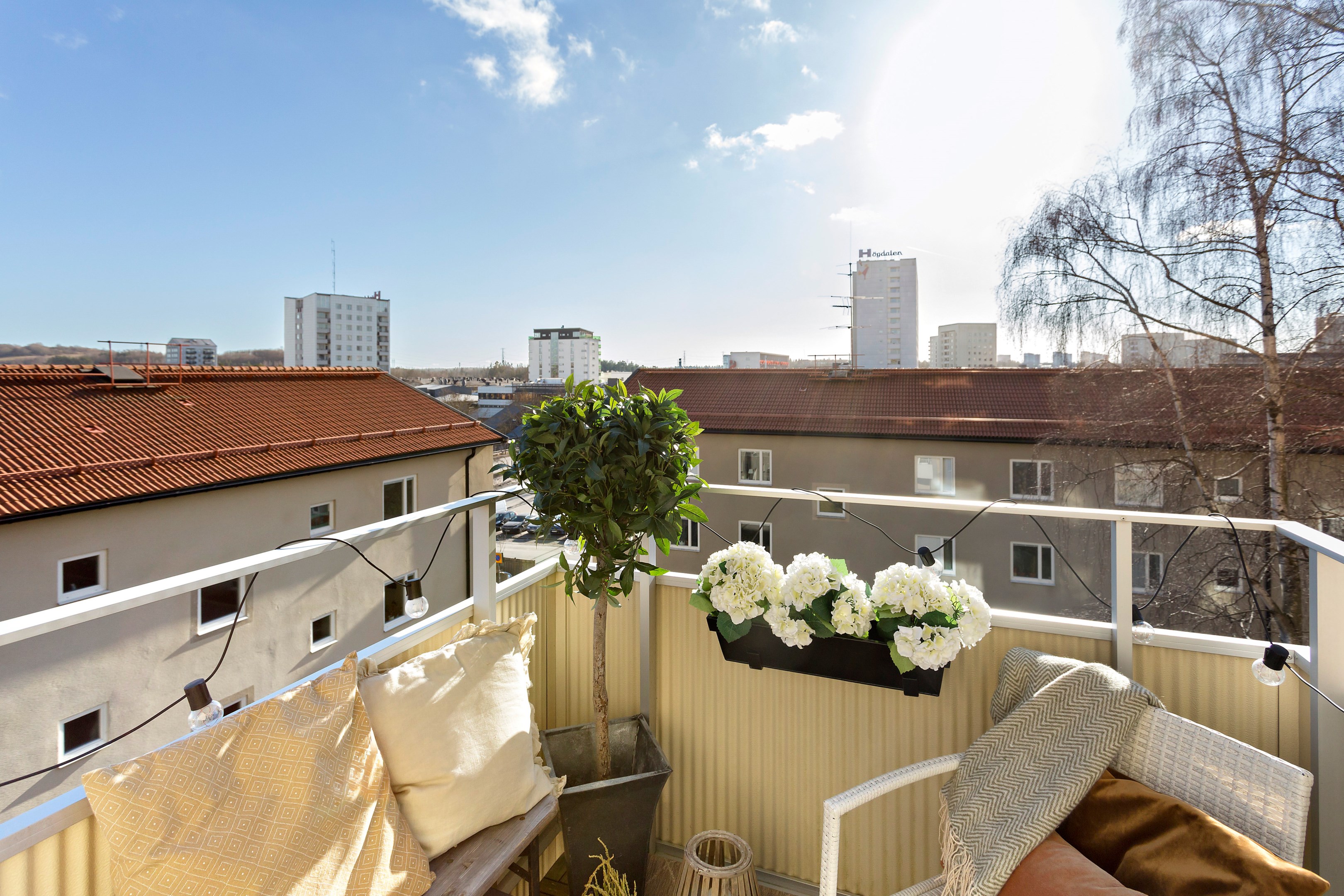 Bostadsbild från Sjösabrinken 30, 2 tr, Såld i Högdalen, Stockholm