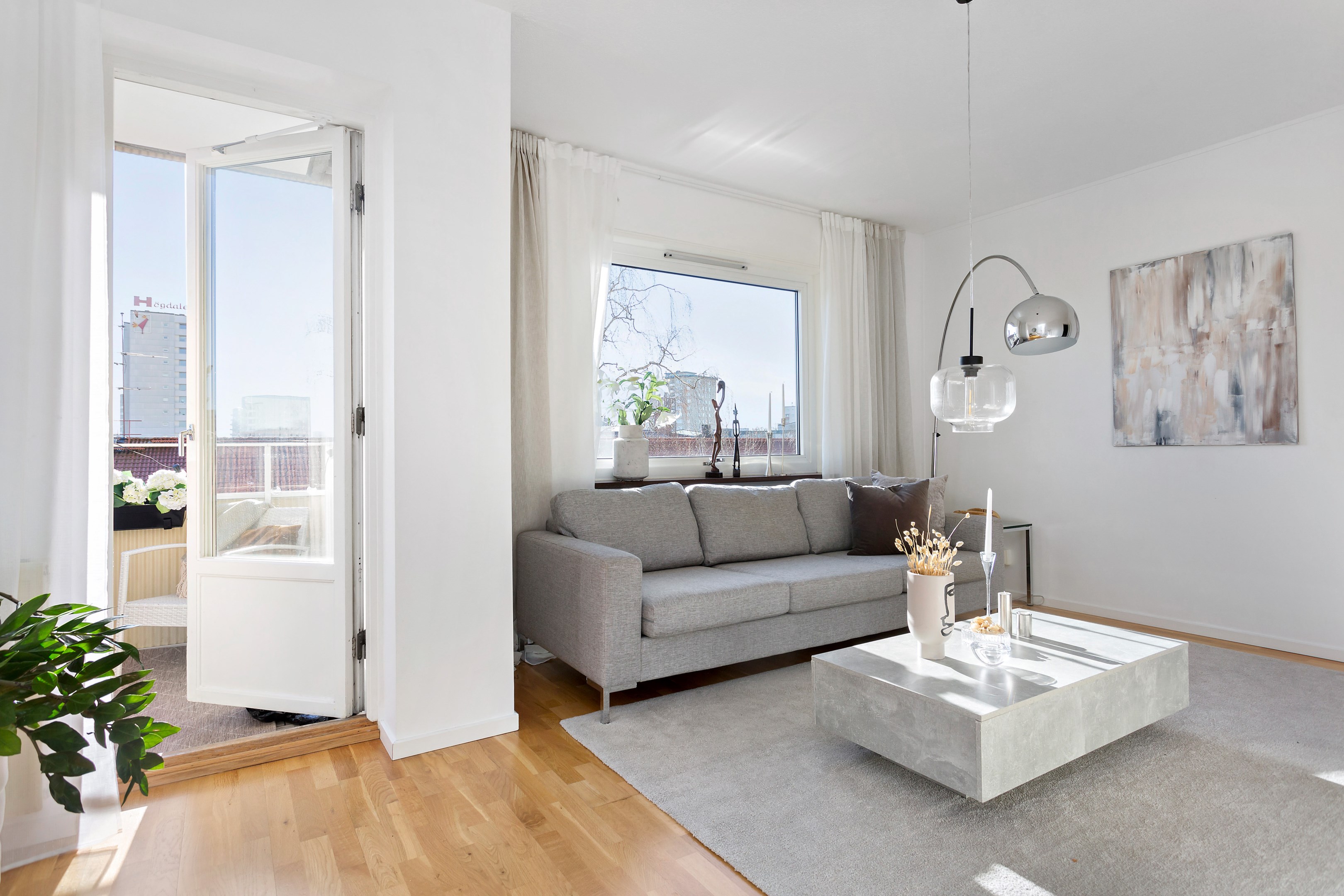 Bostadsbild från Sjösabrinken 30, 2 tr, Såld i Högdalen, Stockholm