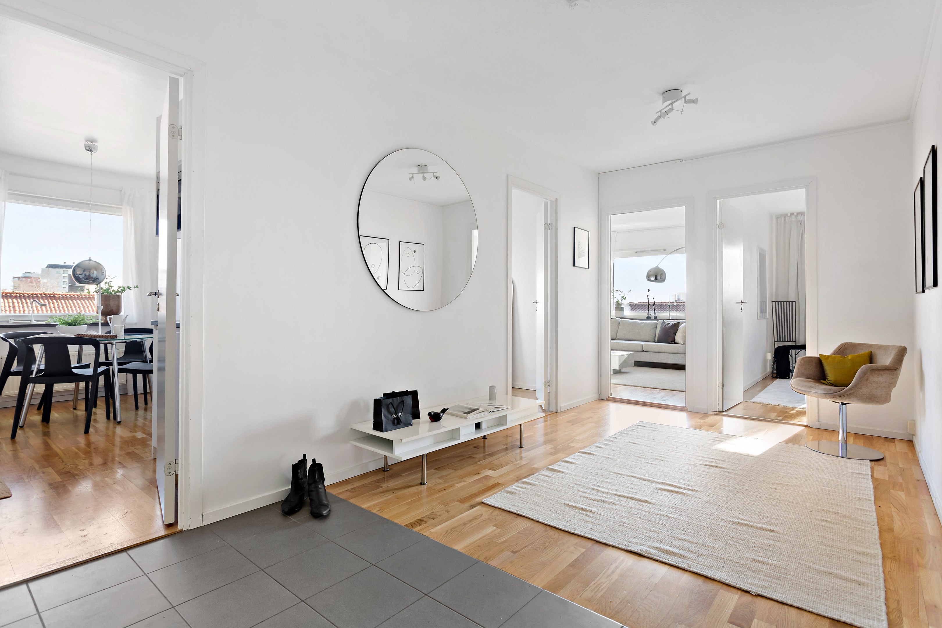 Bostadsbild från Sjösabrinken 30, 2 tr, Såld i Högdalen, Stockholm