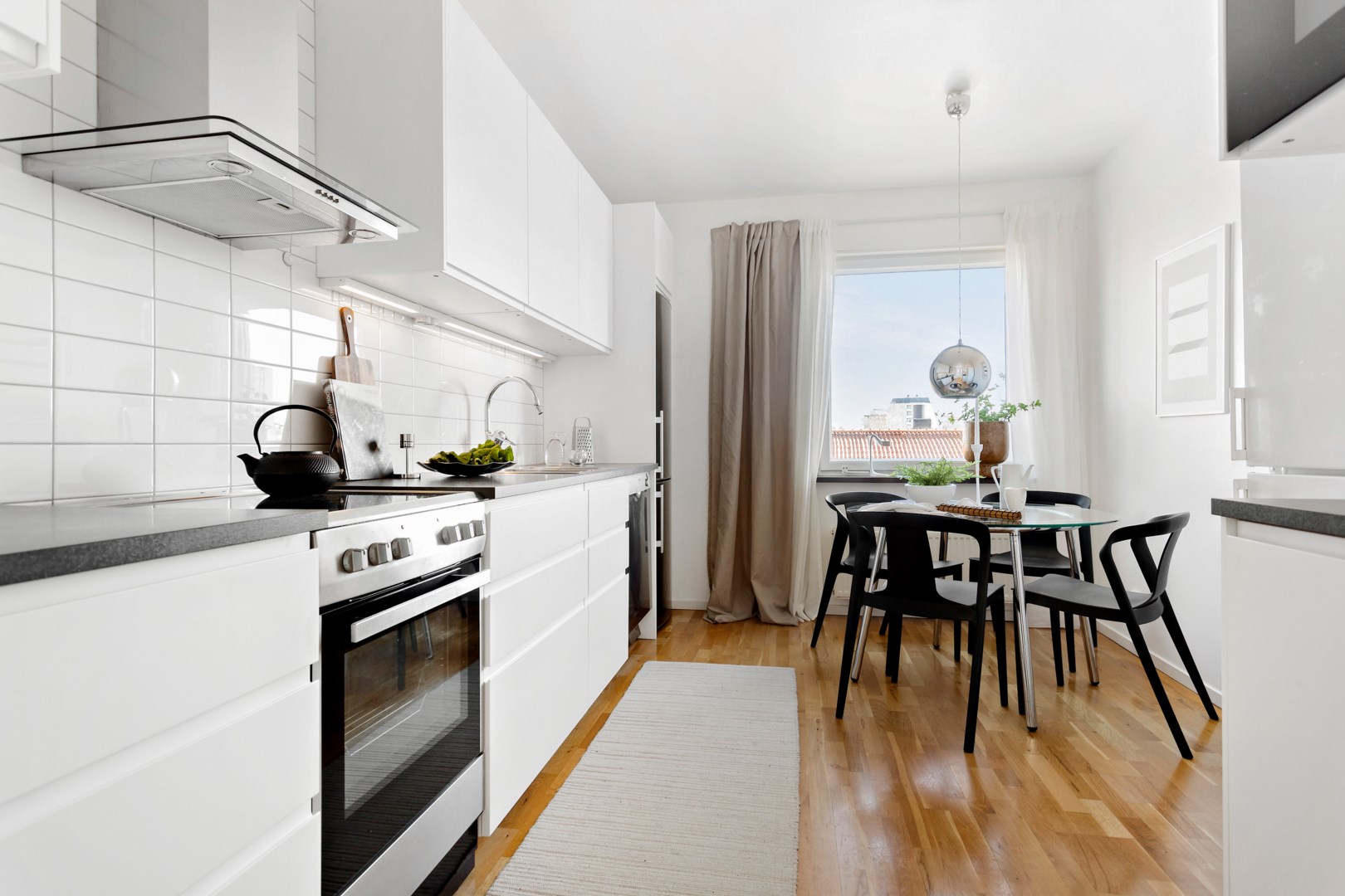 Bostadsbild från Sjösabrinken 30, 2 tr, Såld i Högdalen, Stockholm