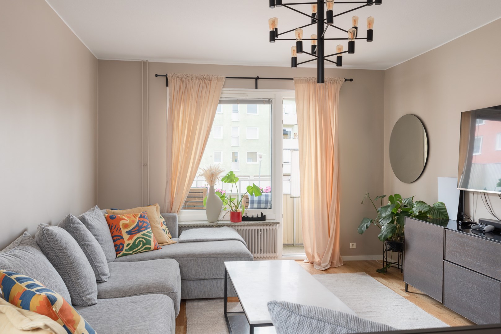 Bostadsbild från Härnevigatan 9B, Såld i Skiljebo, Västerås