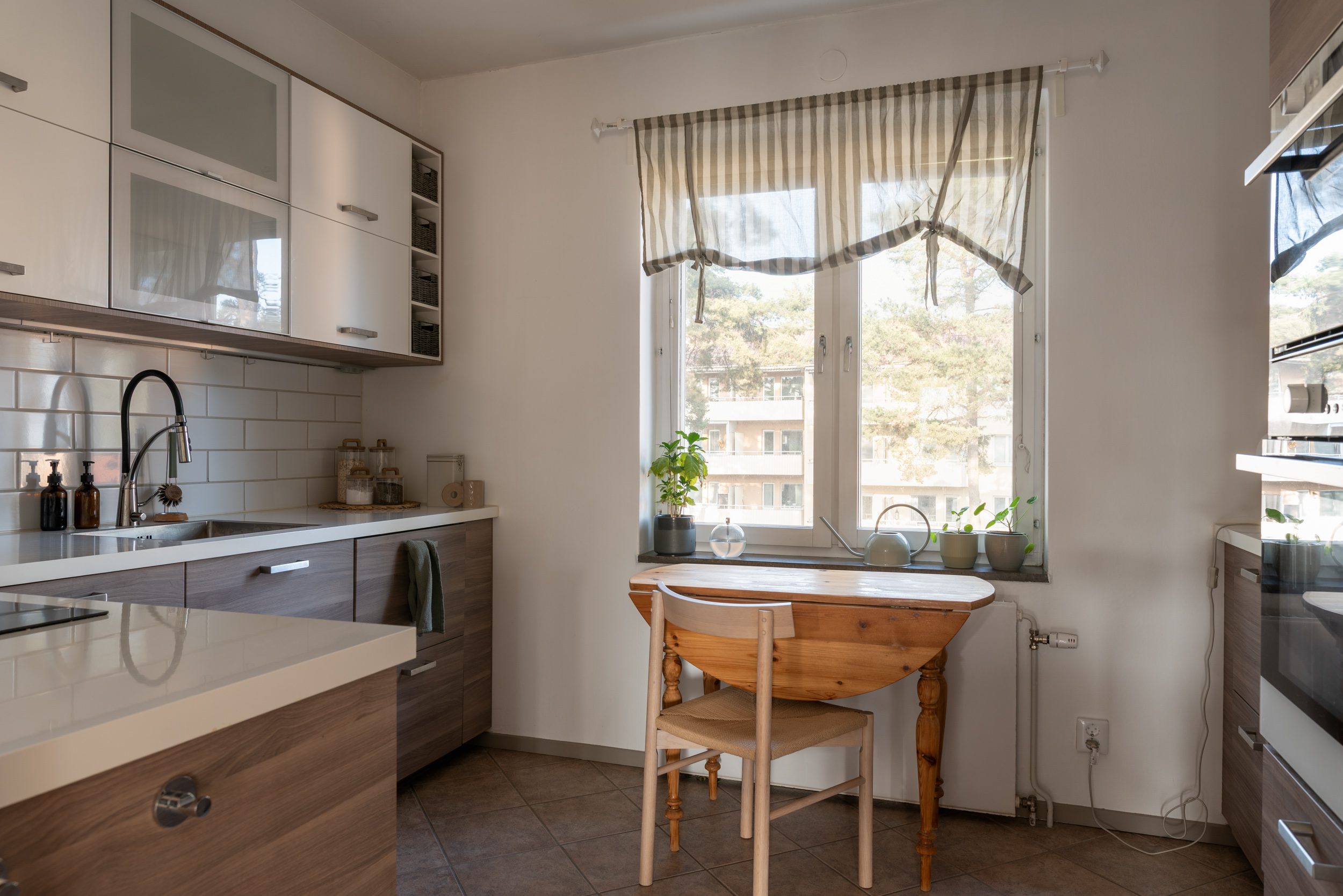 Bostadsbild från Källhagsgatan 1i, Kommande i Haga, Västerås