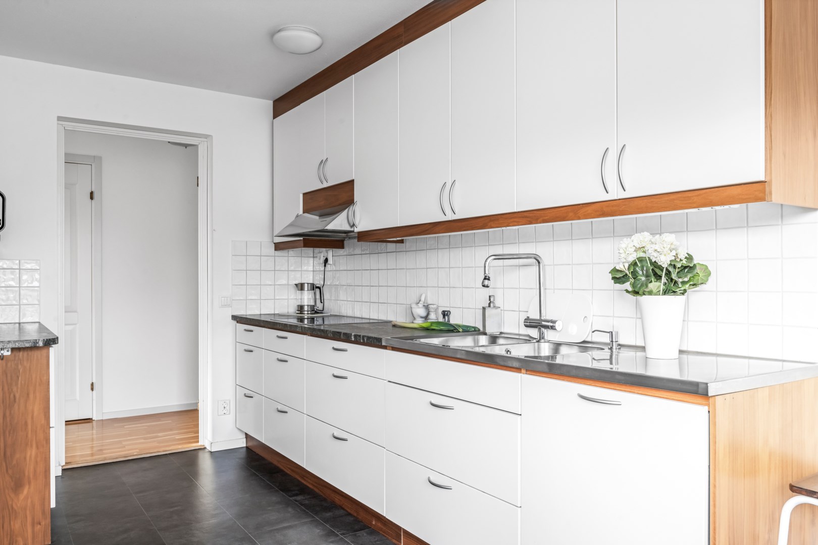 Bostadsbild från Hamnesplanaden 6, Såld i Centrum, Uppsala