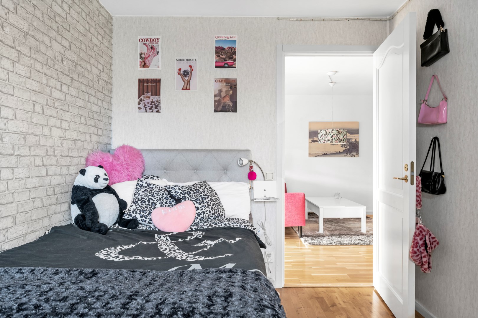 Bostadsbild från Hamnesplanaden 6, Såld i Centrum, Uppsala