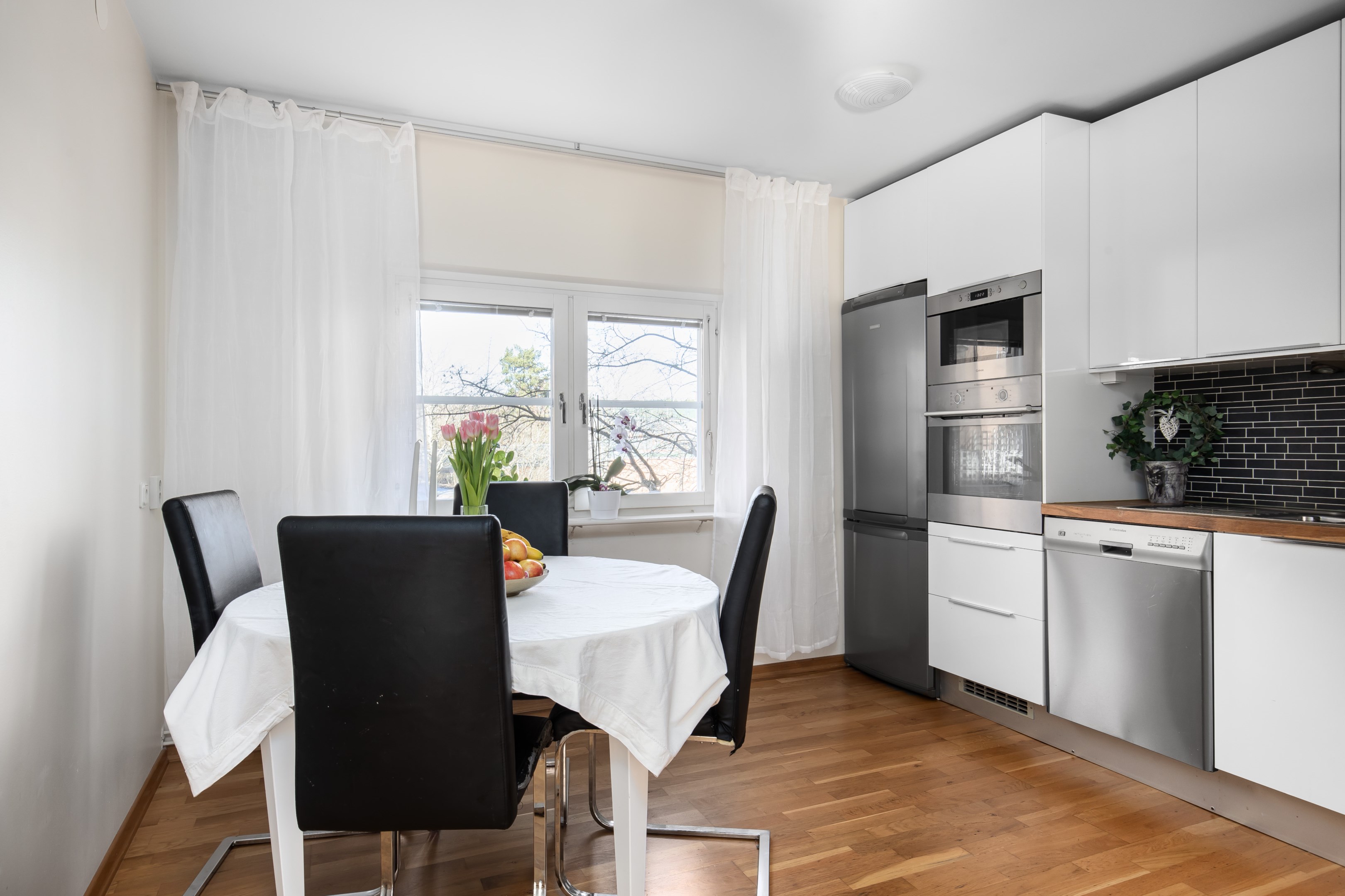 Bostadsbild från Kantatvägen 3, 2tr, Såld i Nacka Forum, Nacka