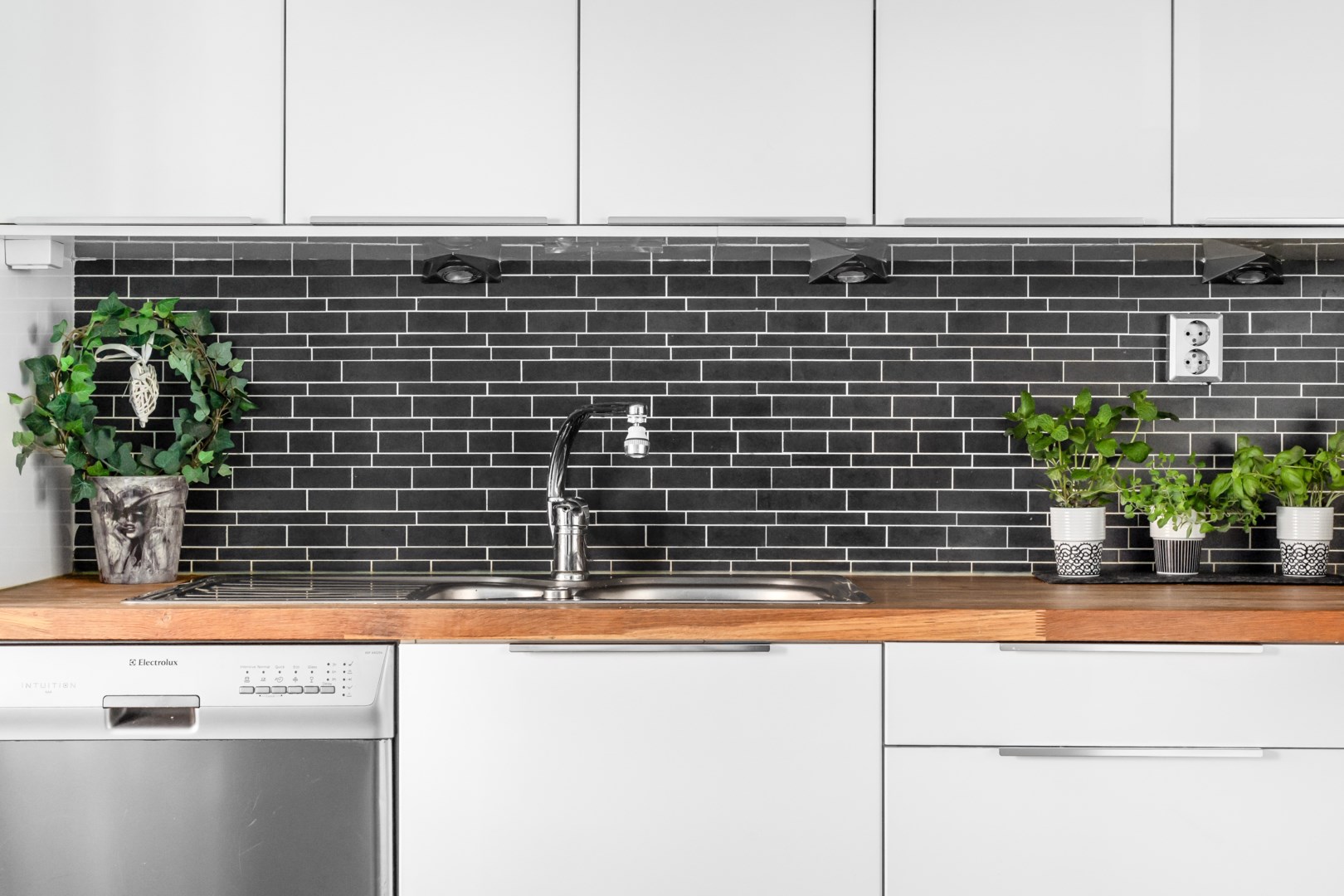 Bostadsbild från Kantatvägen 3, 2tr, Såld i Nacka Forum, Nacka