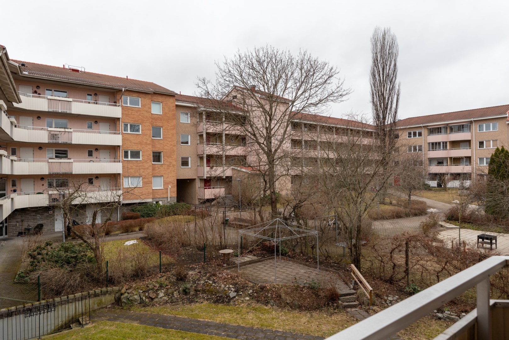 Bostadsbild från Norra Floragatan 23A, Såld i Oxbacken, Västerås