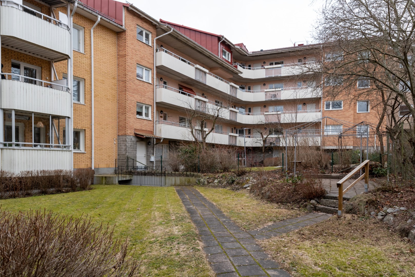 Bostadsbild från Norra Floragatan 23A, Såld i Oxbacken, Västerås