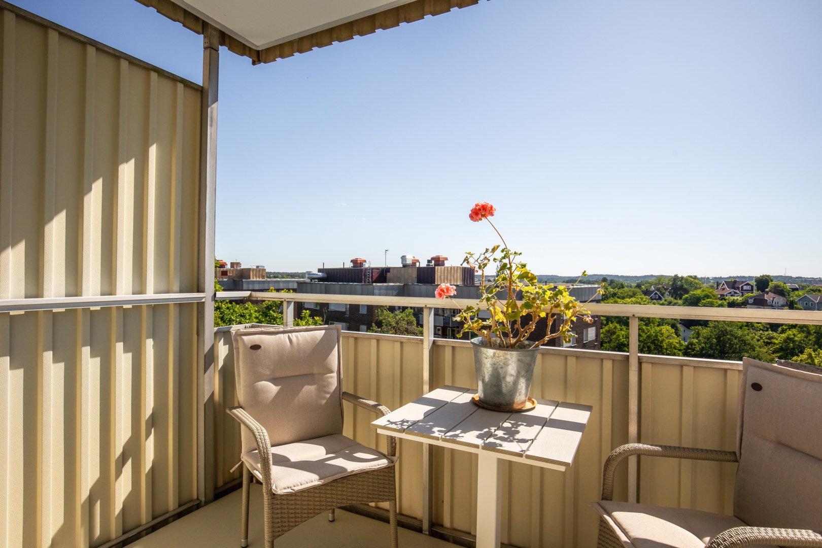 Bostadsbild från Edinsvägen 11, Såld i Ektorp, Nacka