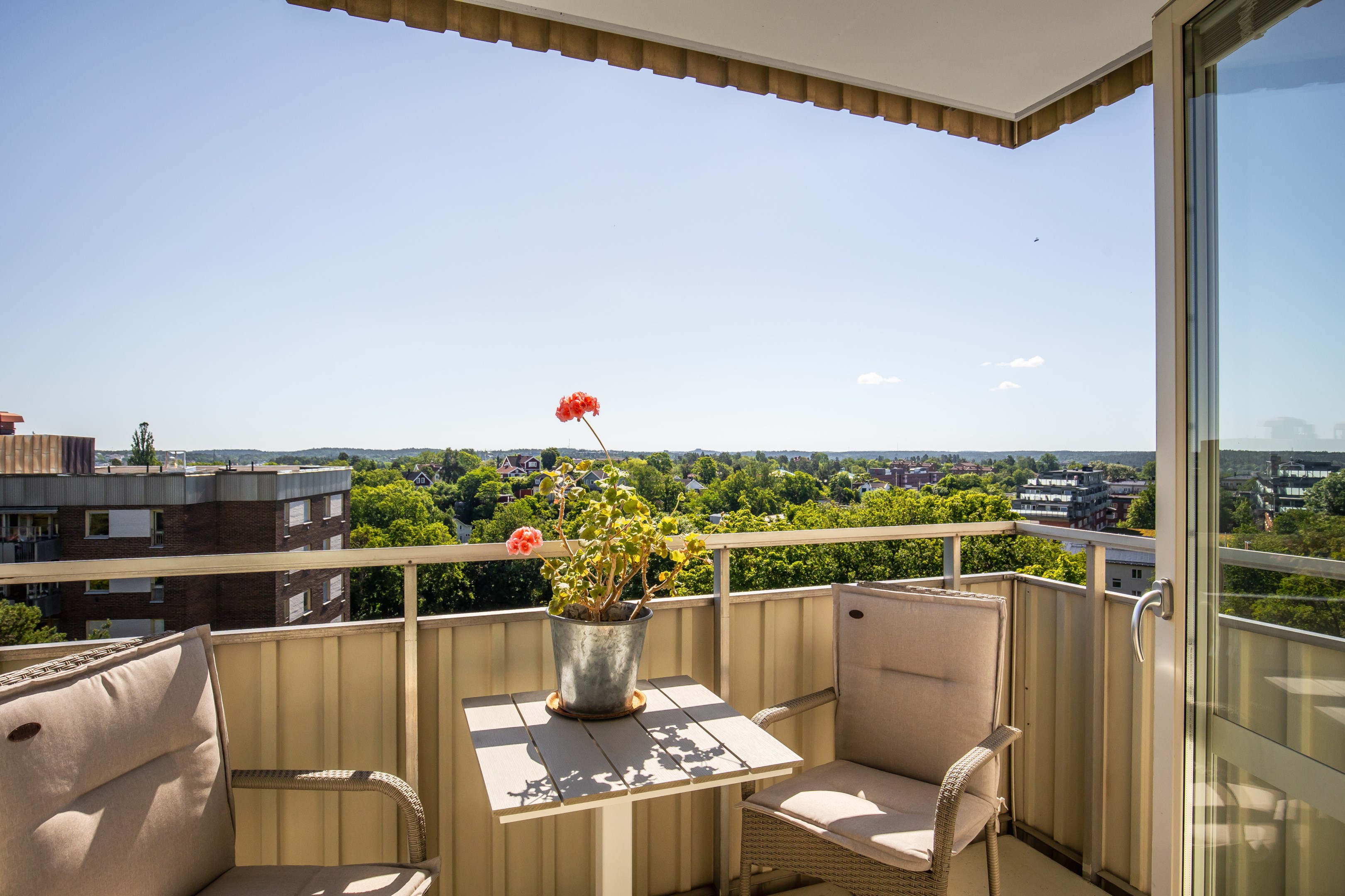 Bostadsbild från Edinsvägen 11, Såld i Ektorp, Nacka