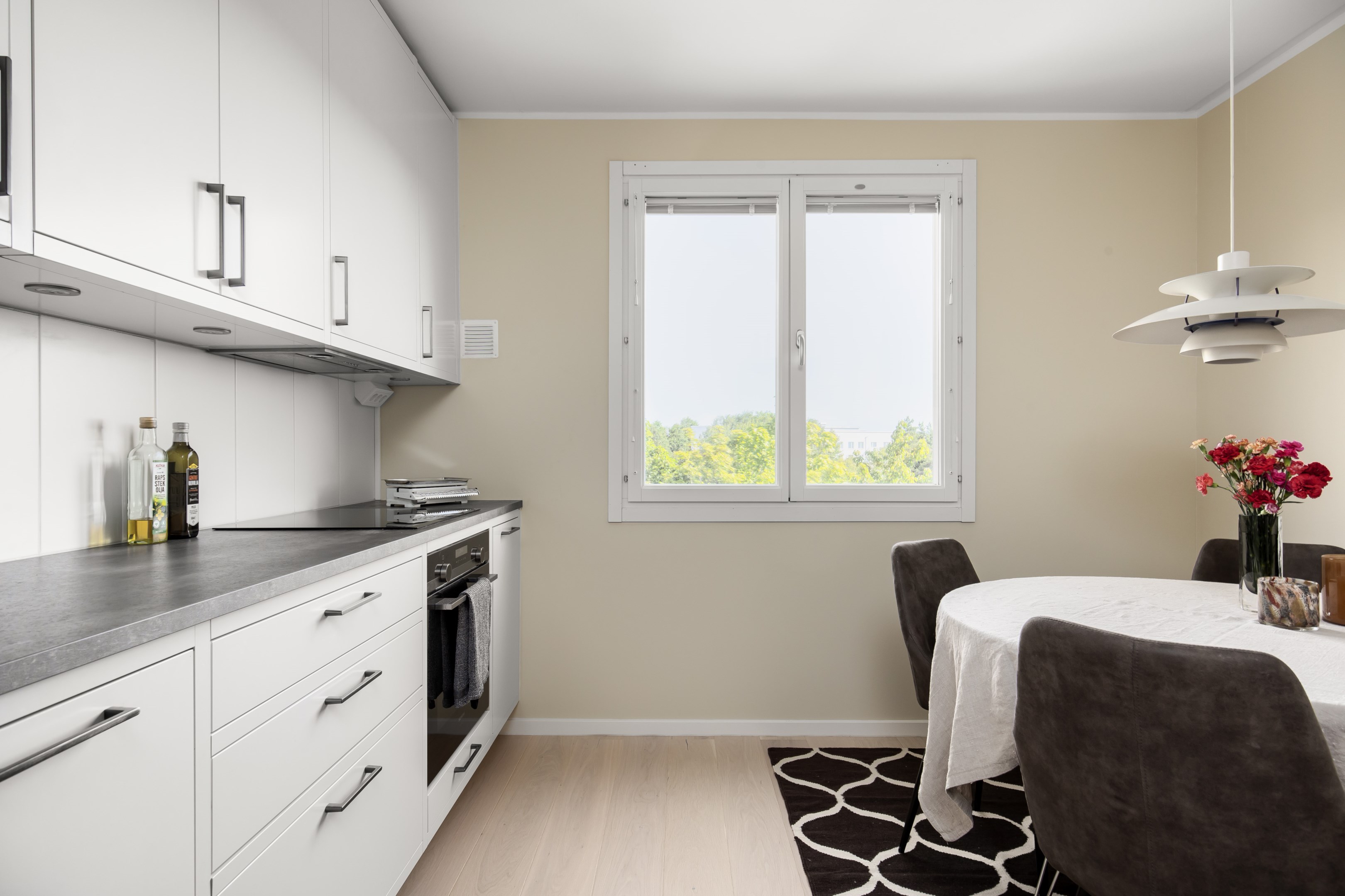 Bostadsbild från Edinsvägen 11, Såld i Ektorp, Nacka