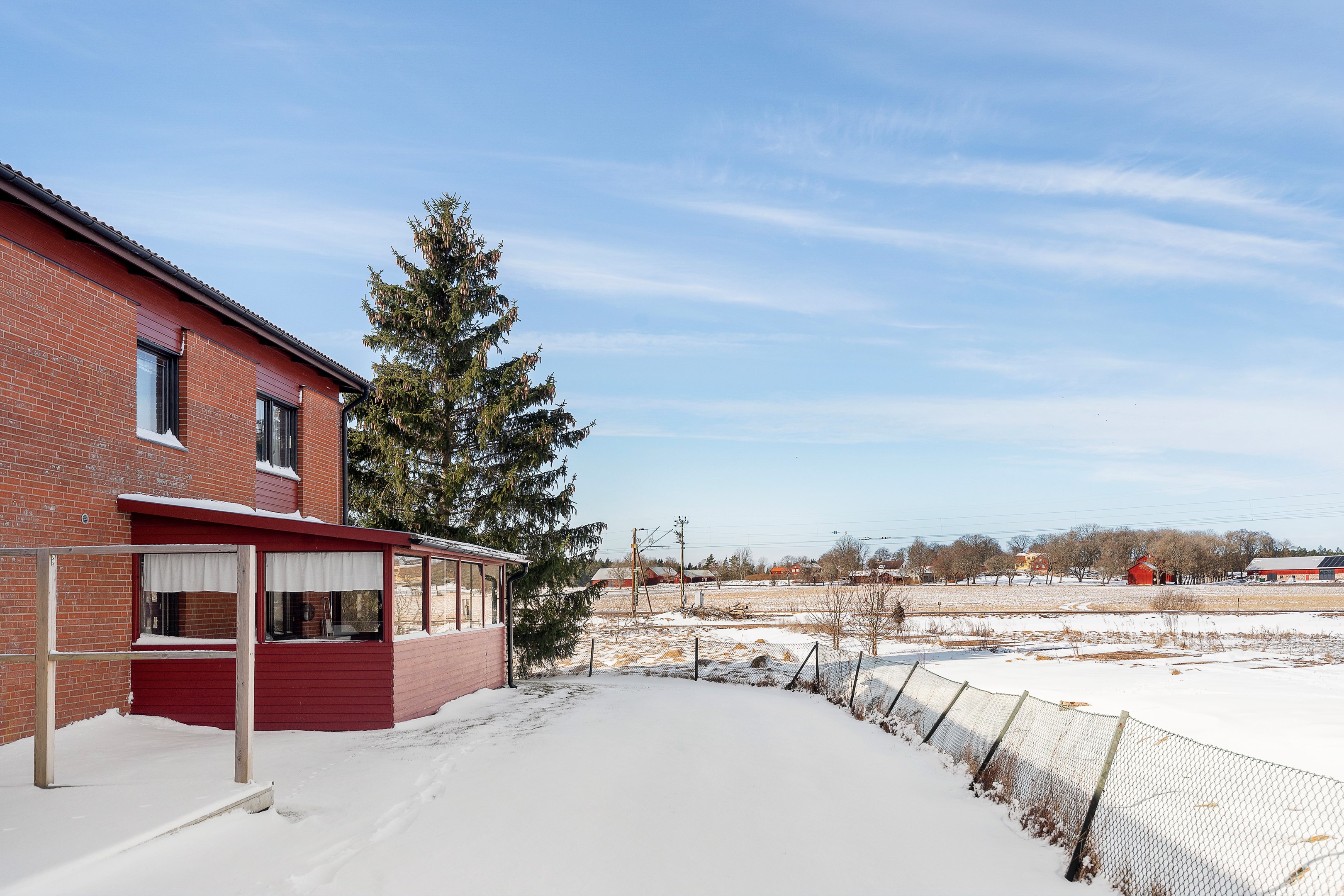 Bostadsbild från Vangsbyvägen 118, Såld i Vänge, Uppsala
