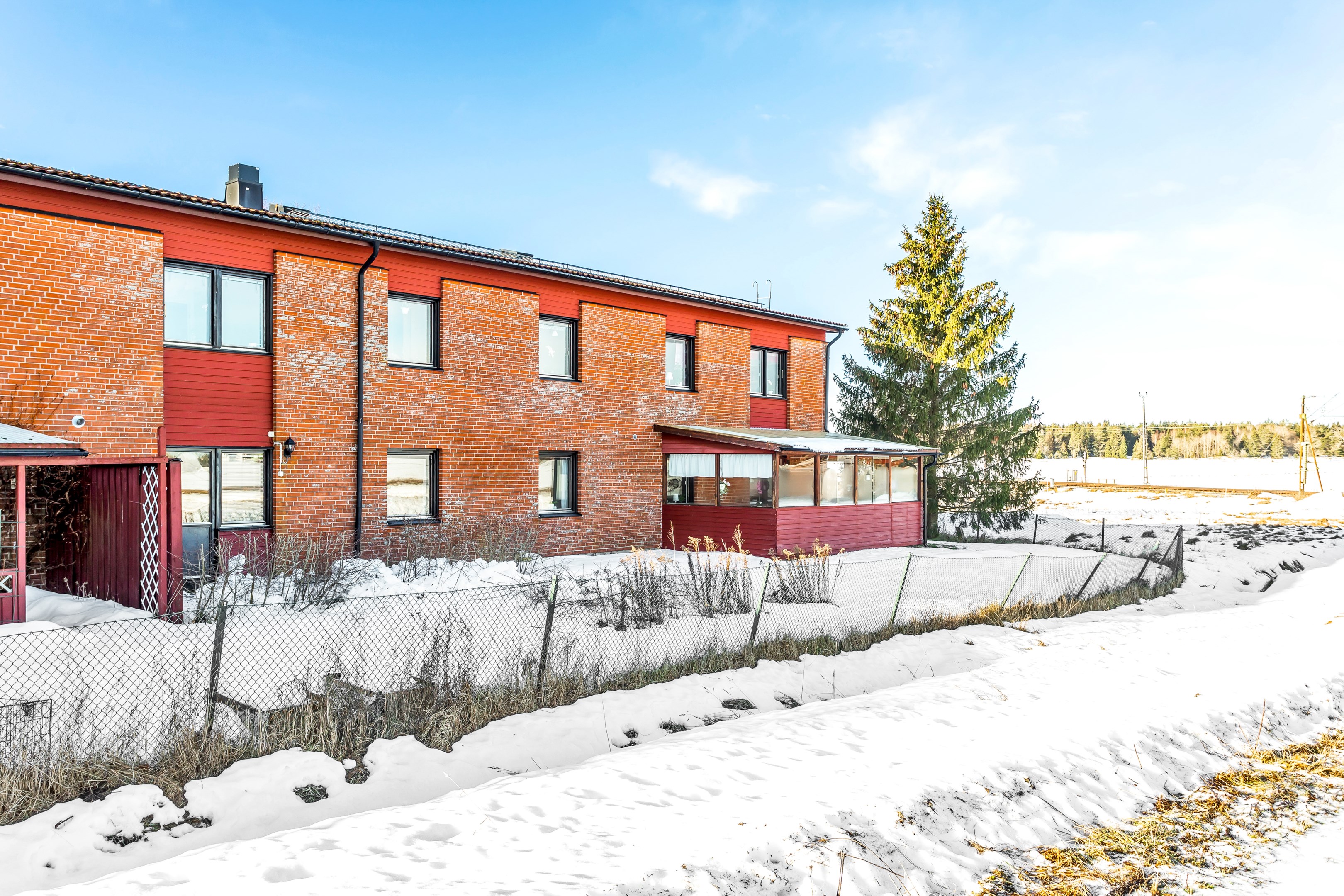 Bostadsbild från Vangsbyvägen 118, Såld i Vänge, Uppsala