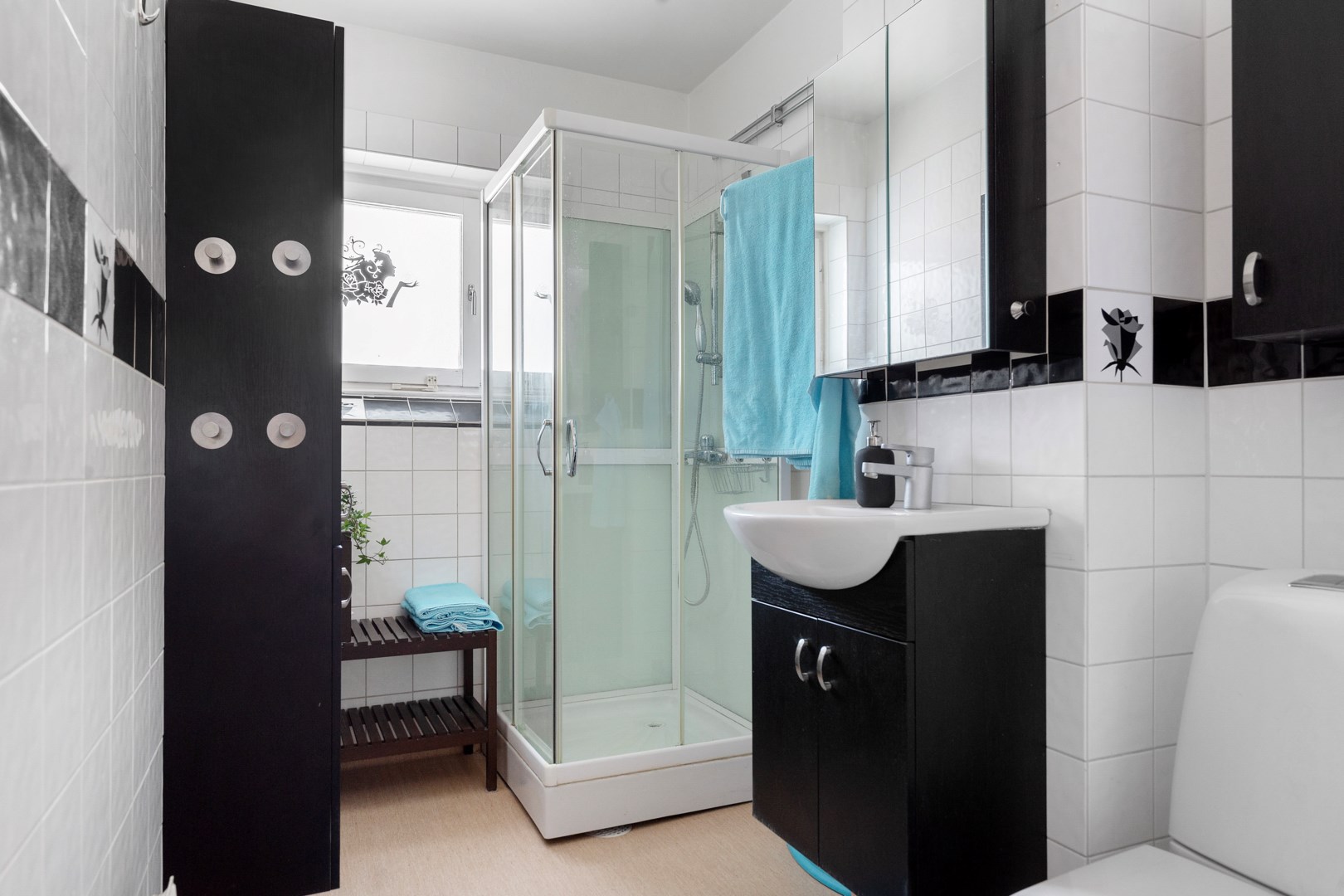 Bostadsbild från Vangsbyvägen 118, Såld i Vänge, Uppsala