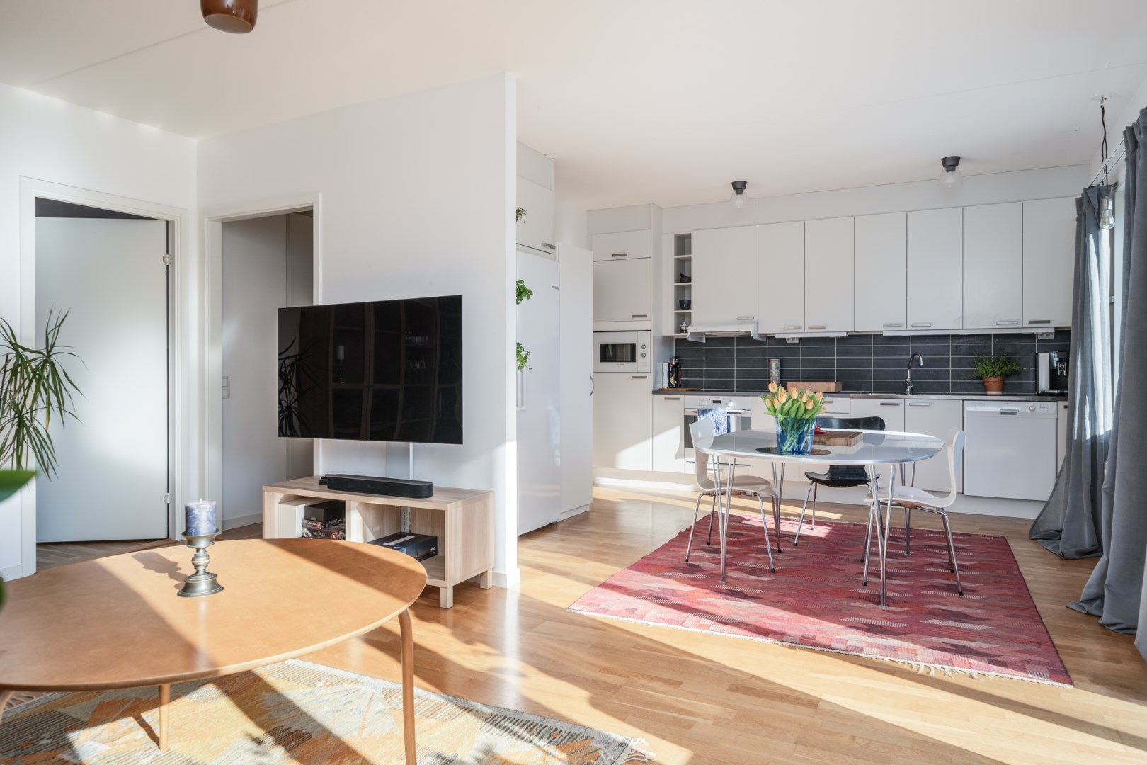 Bostadsbild från Melongatan 10, Såld i Hässelby Strand, Stockholm