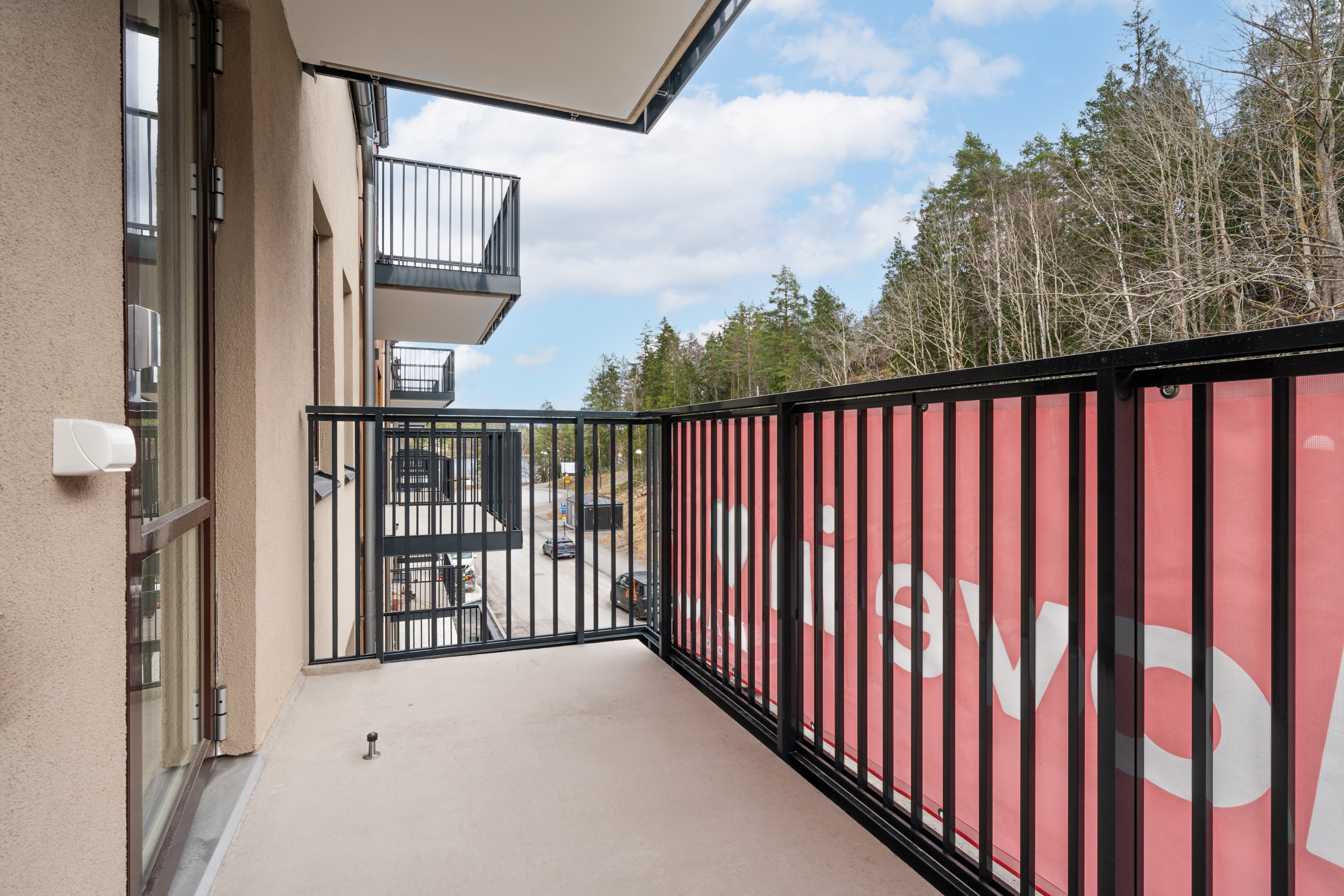 Bostadsbild från Slalomvägen 12, Såld i Väsjön, Sollentuna