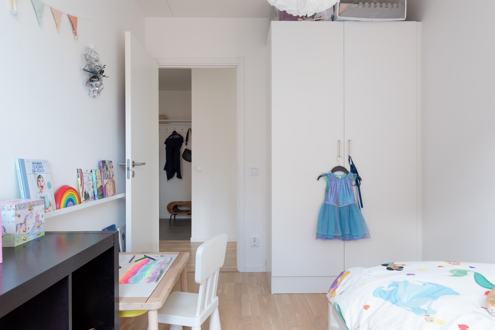 Bostadsbild från Kungsljusgatan 13, Till salu i Gideonsberg, Västerås