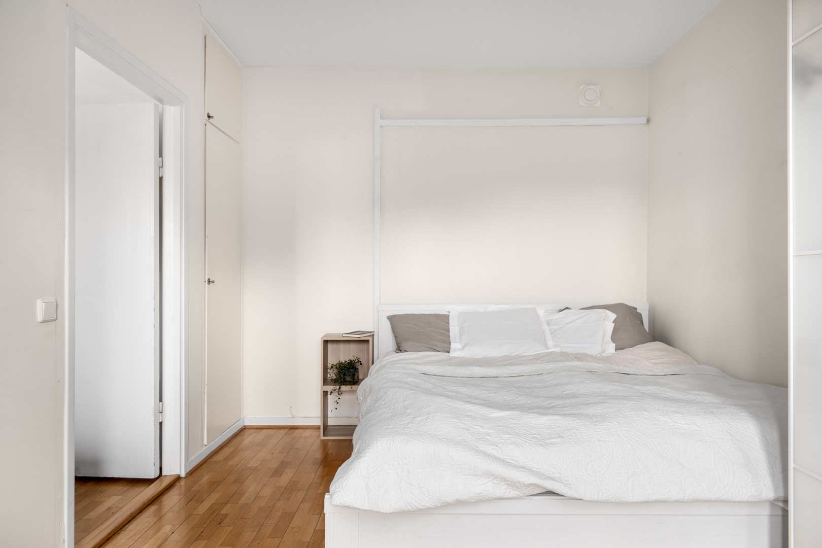 Bostadsbild från Ugglevägen 1A, Såld i Ektorp, Nacka