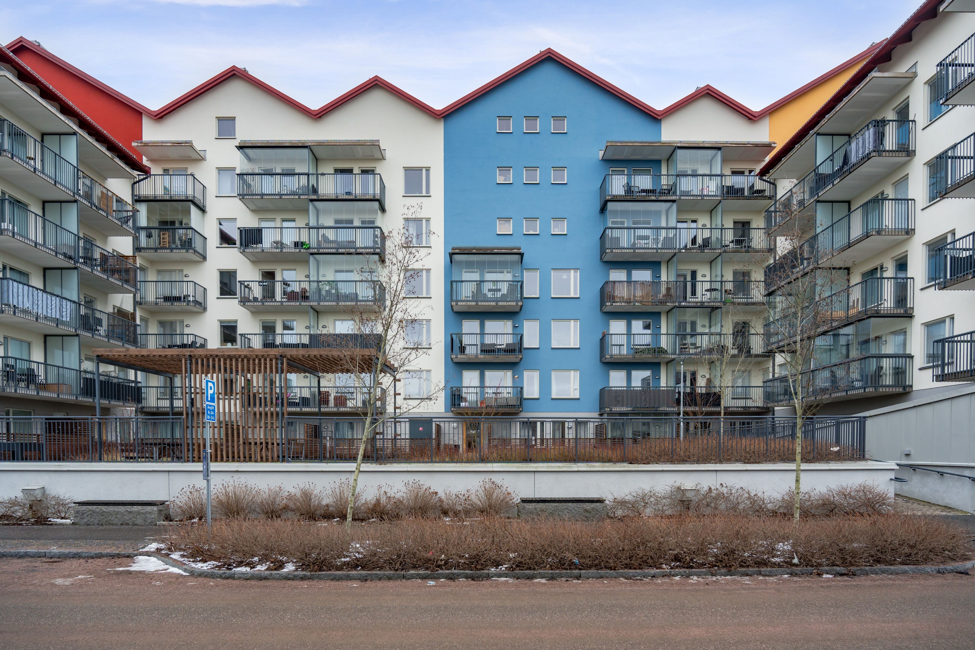 Bostadsbild från Råbyvägen 82, Såld i Kapellgärdet, Uppsala