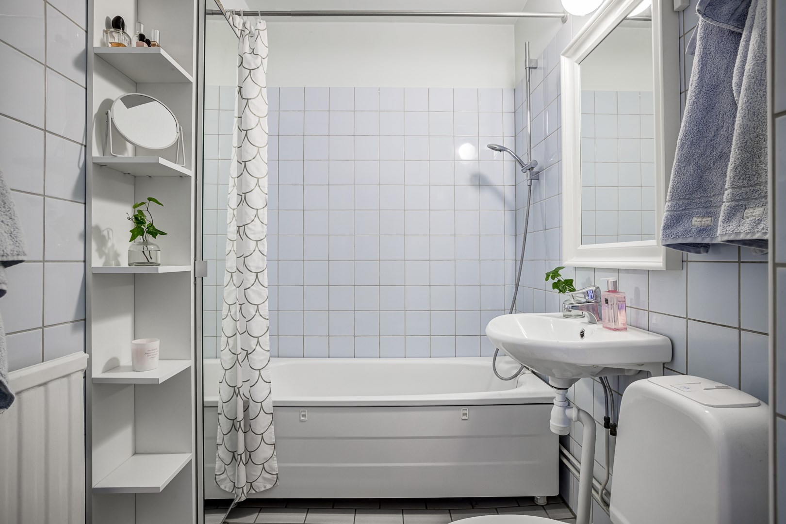 Bostadsbild från Hällbygatan 34 A, Såld i Luthagen, Uppsala