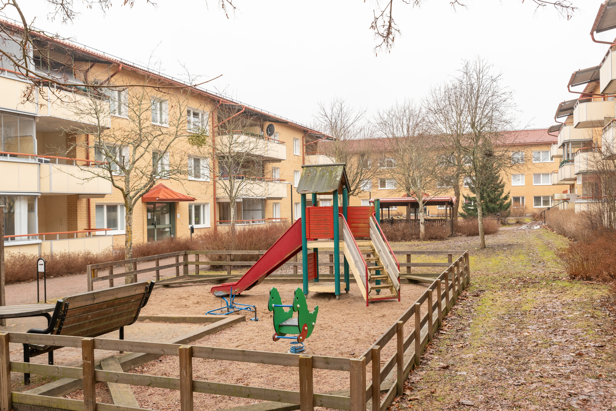 Bostadsbild från Flisavägen 38, Såld i Bjurhovda, Västerås