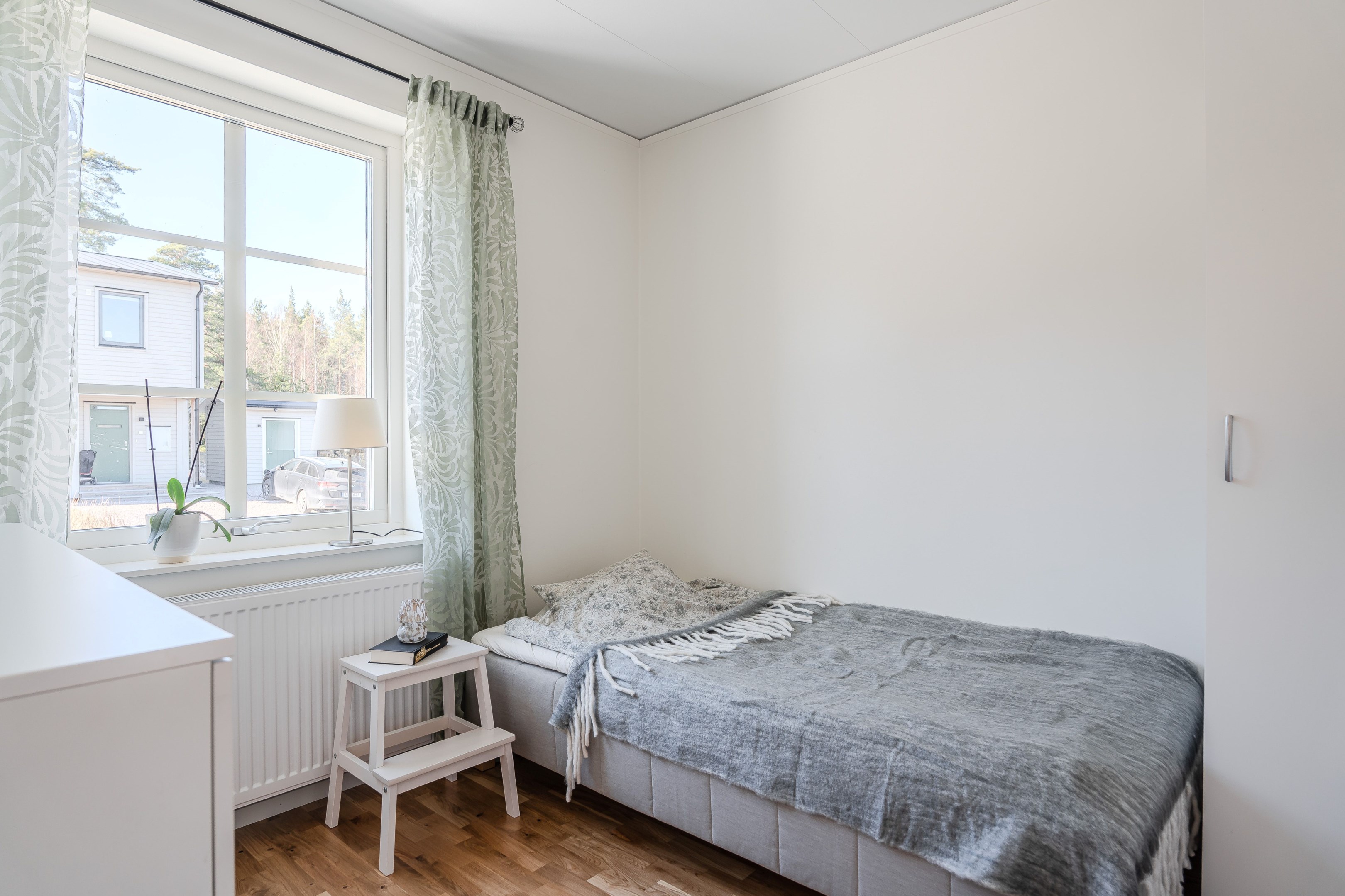Bostadsbild från Poppelbladsvägen 13A, Till salu i Skölsta, Uppsala