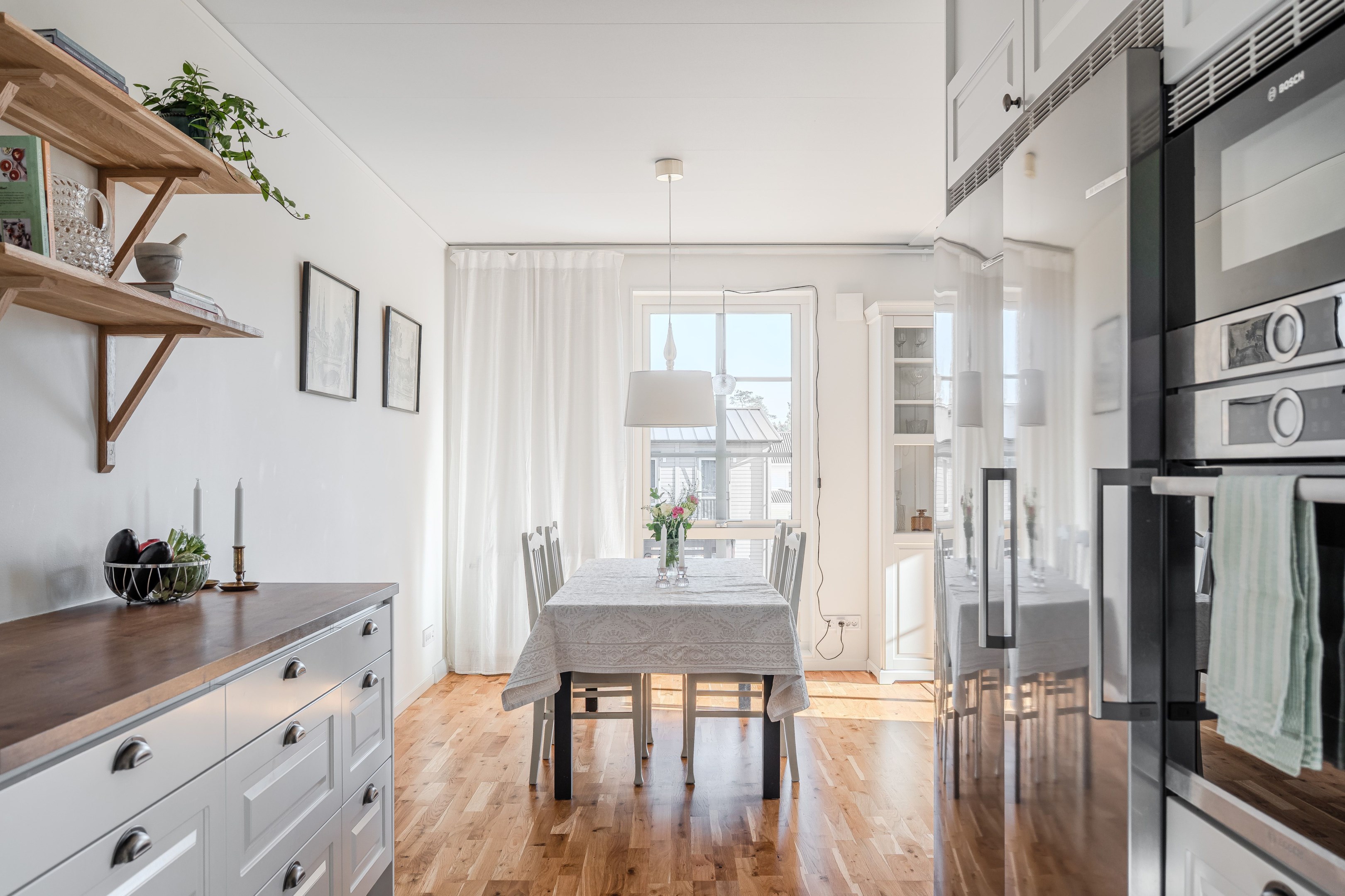 Bostadsbild från Poppelbladsvägen 13A, Till salu i Skölsta, Uppsala