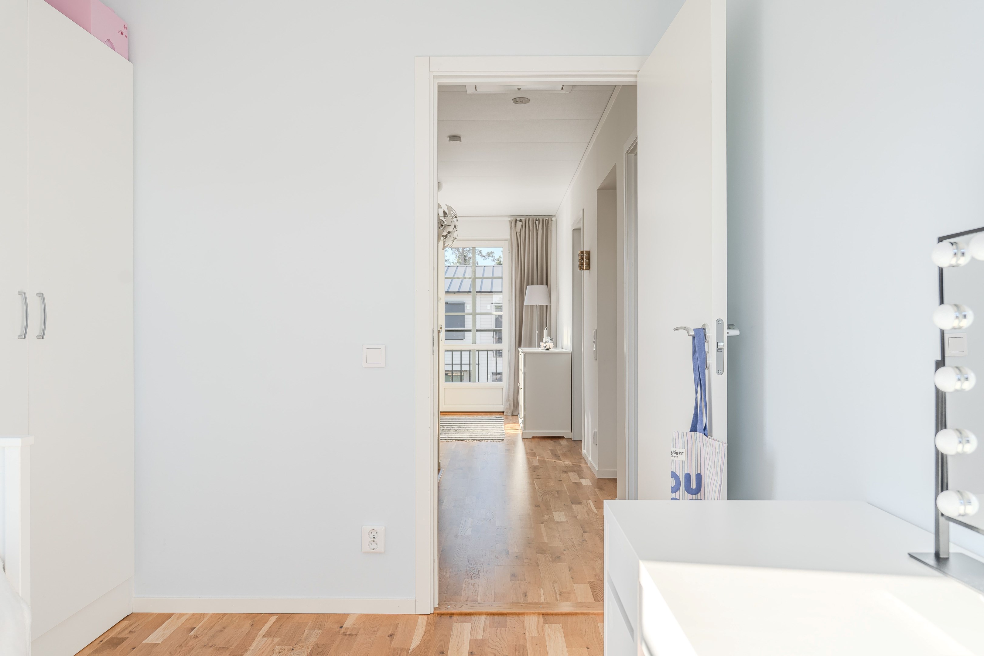 Bostadsbild från Poppelbladsvägen 13A, Till salu i Skölsta, Uppsala