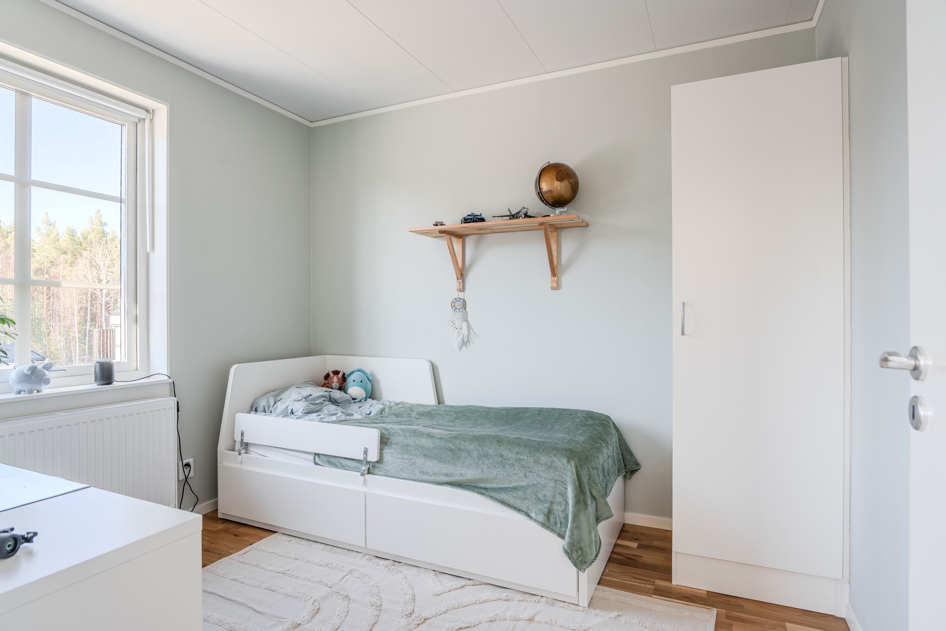 Bostadsbild från Poppelbladsvägen 13A, Till salu i Skölsta, Uppsala