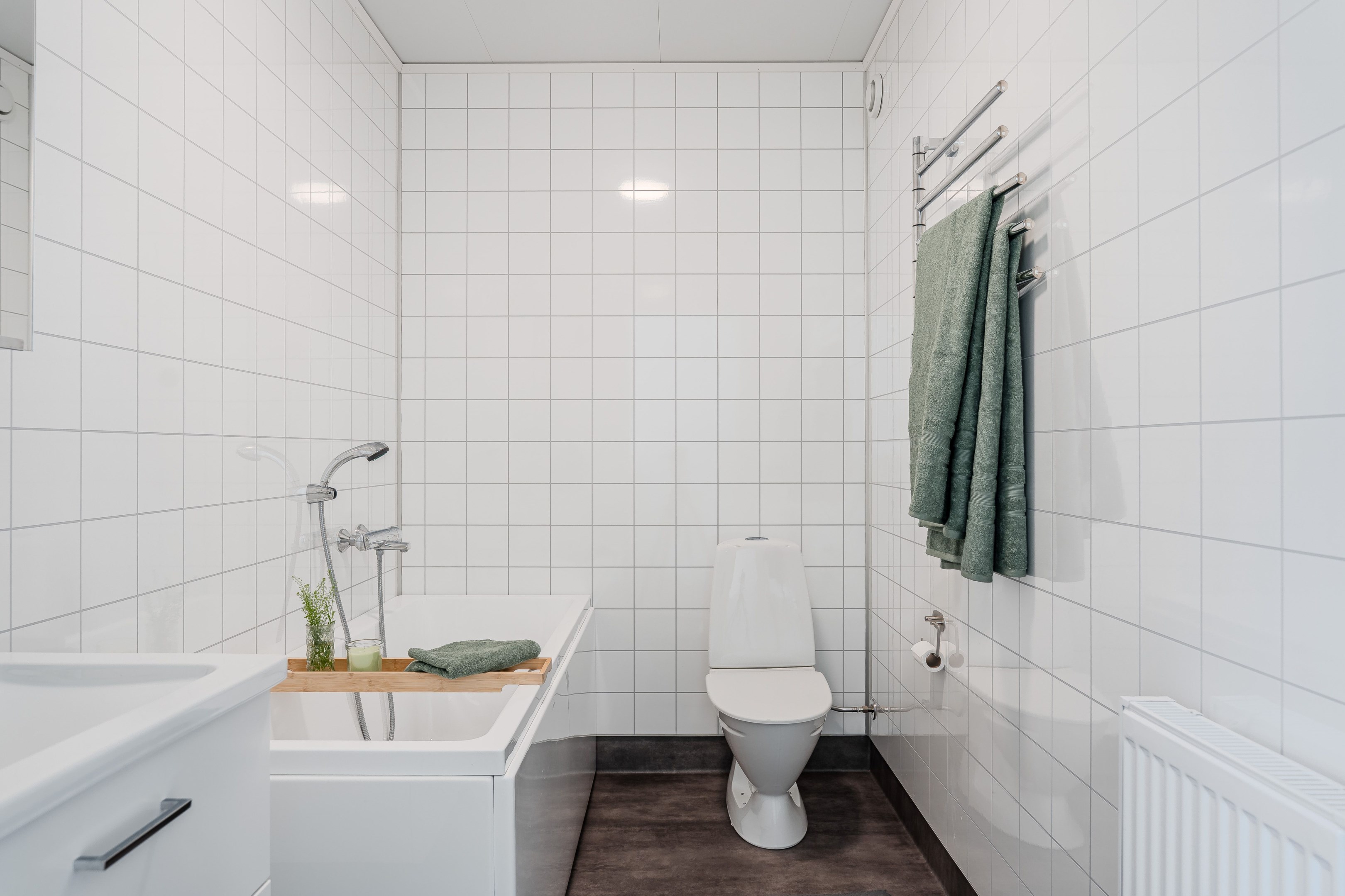 Bostadsbild från Poppelbladsvägen 13A, Till salu i Skölsta, Uppsala