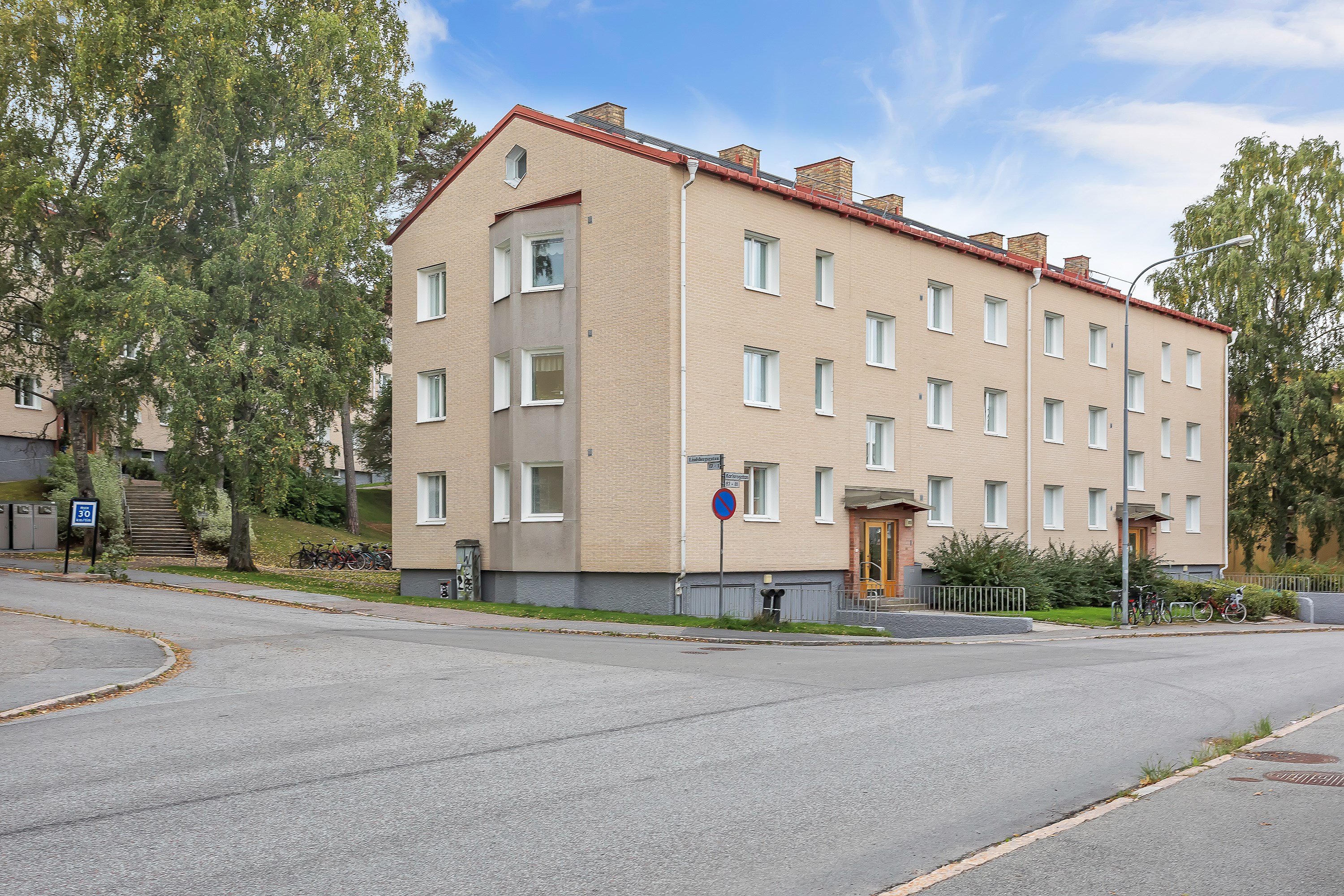 Bostadsbild från Karlsrogatan 87 B, Såld i Sommarro, Uppsala