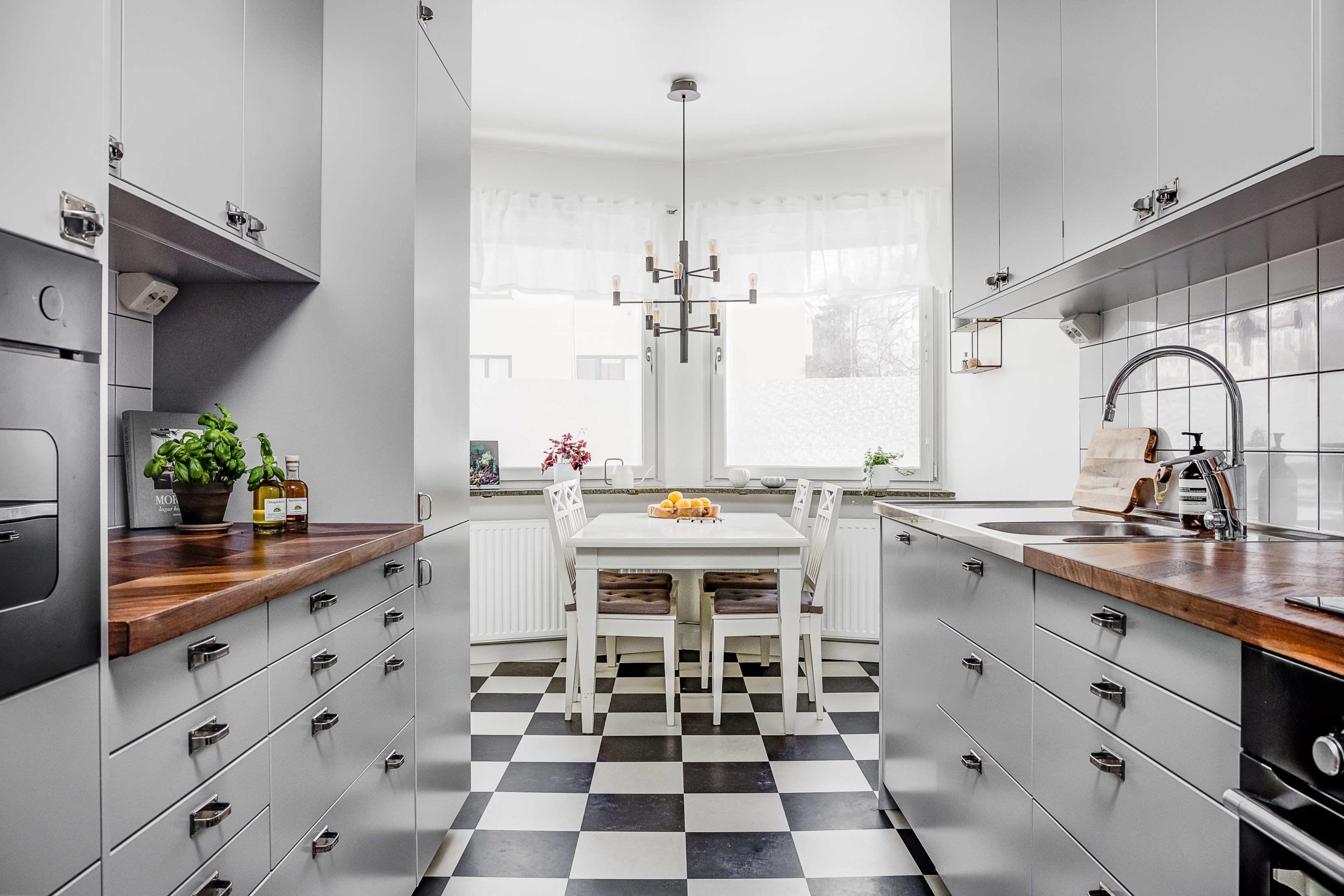 Bostadsbild från Karlsrogatan 87 B, Såld i Sommarro, Uppsala