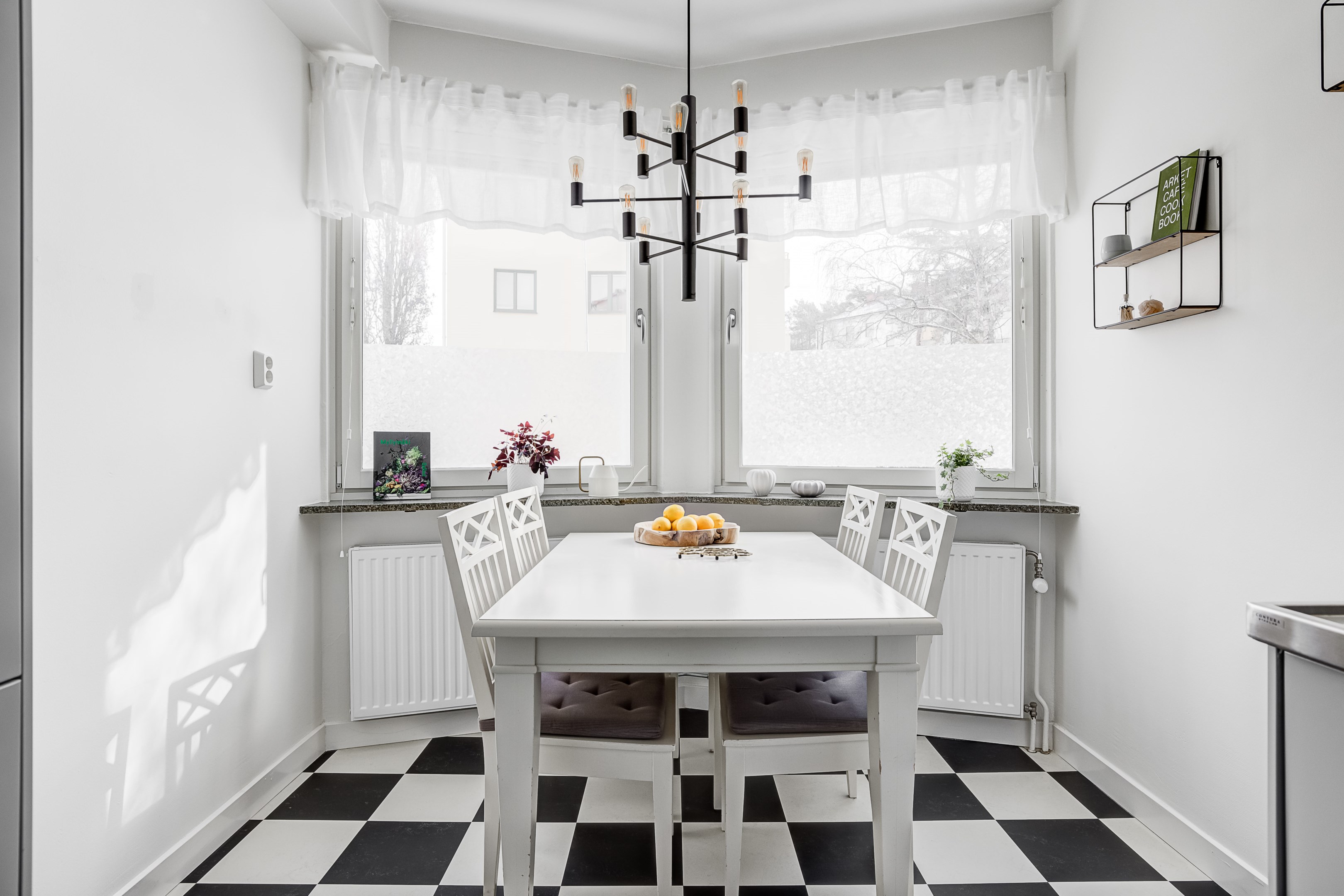 Bostadsbild från Karlsrogatan 87 B, Såld i Sommarro, Uppsala