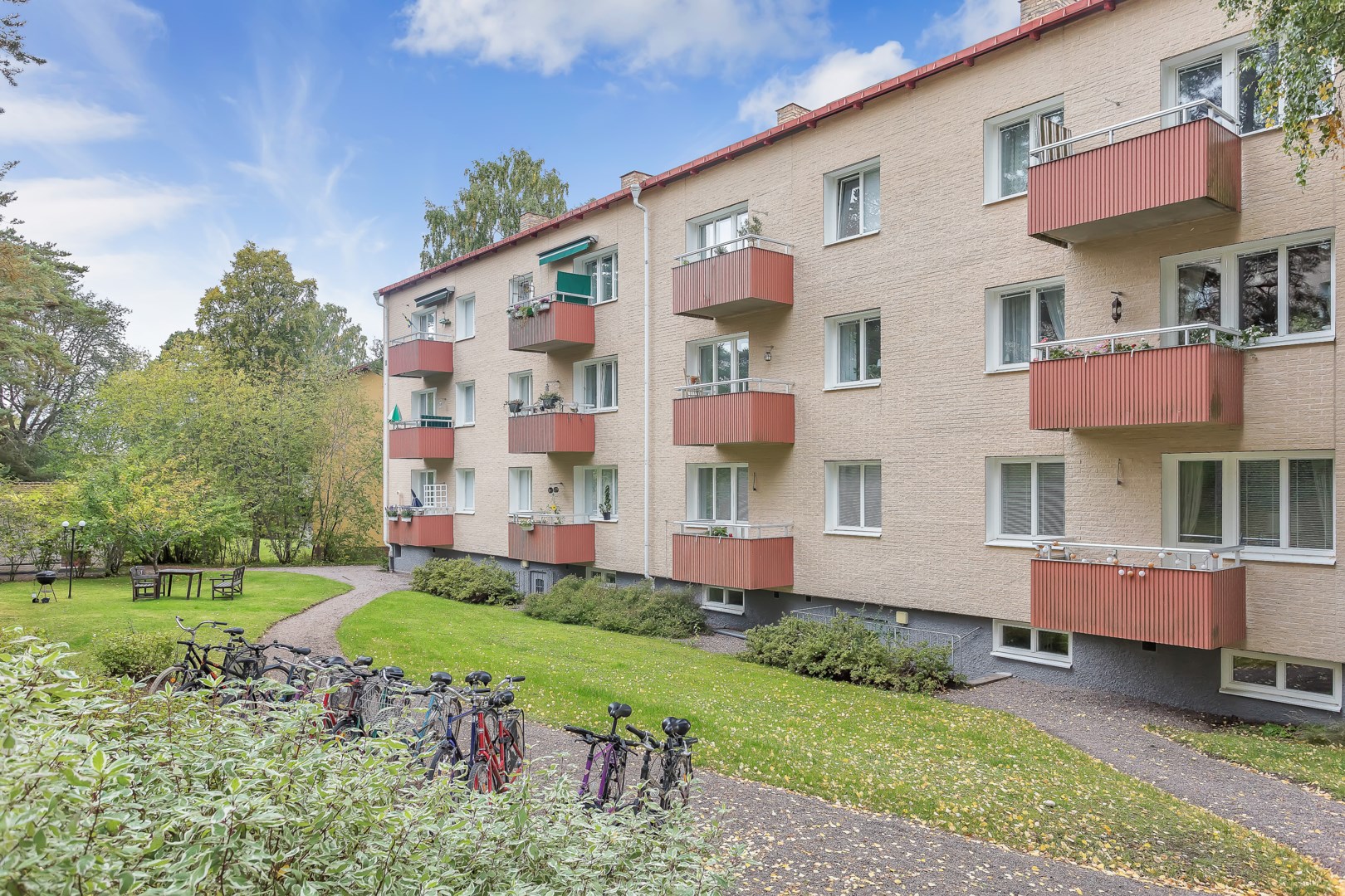 Bostadsbild från Karlsrogatan 87 B, Såld i Sommarro, Uppsala