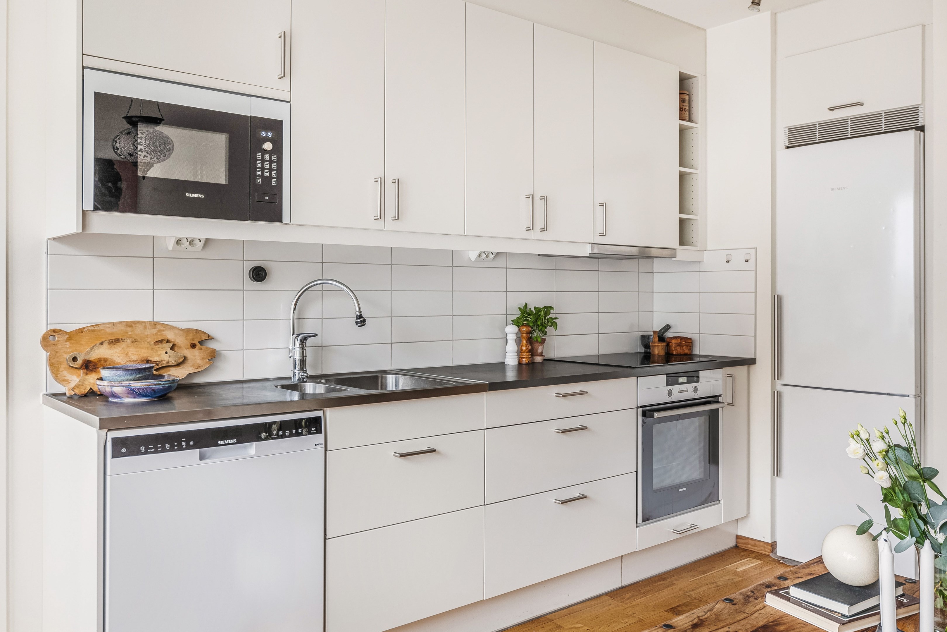 Bostadsbild från Råbyvägen 72, Såld i Kapellgärdet, Uppsala