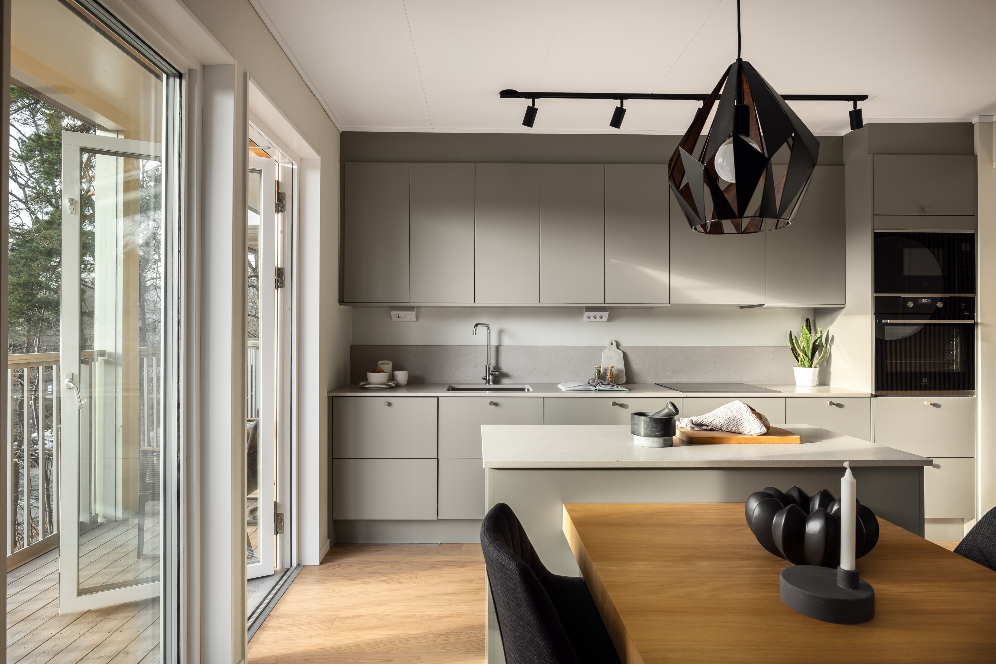 Bostadsbild från Östra Gräsvägen 7, Såld i Ektorp, Nacka