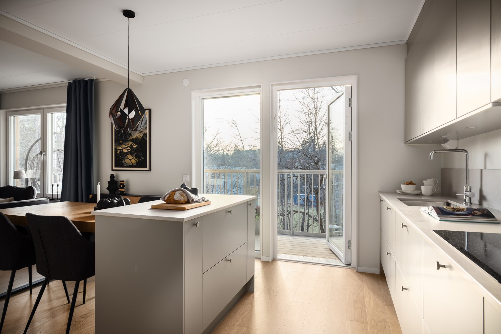 Bostadsbild från Östra Gräsvägen 7, Såld i Ektorp, Nacka