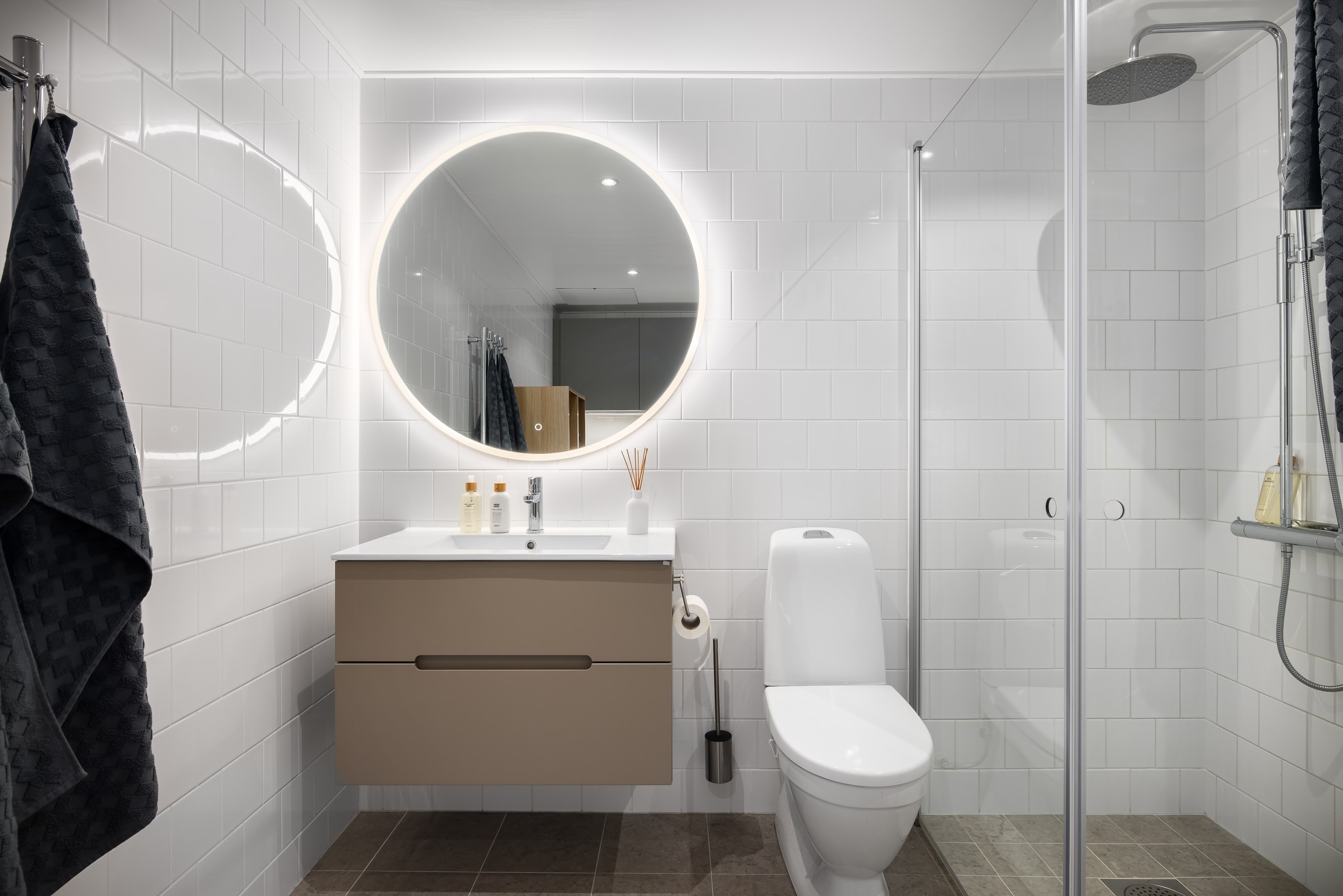 Bostadsbild från Östra Gräsvägen 7, Såld i Ektorp, Nacka