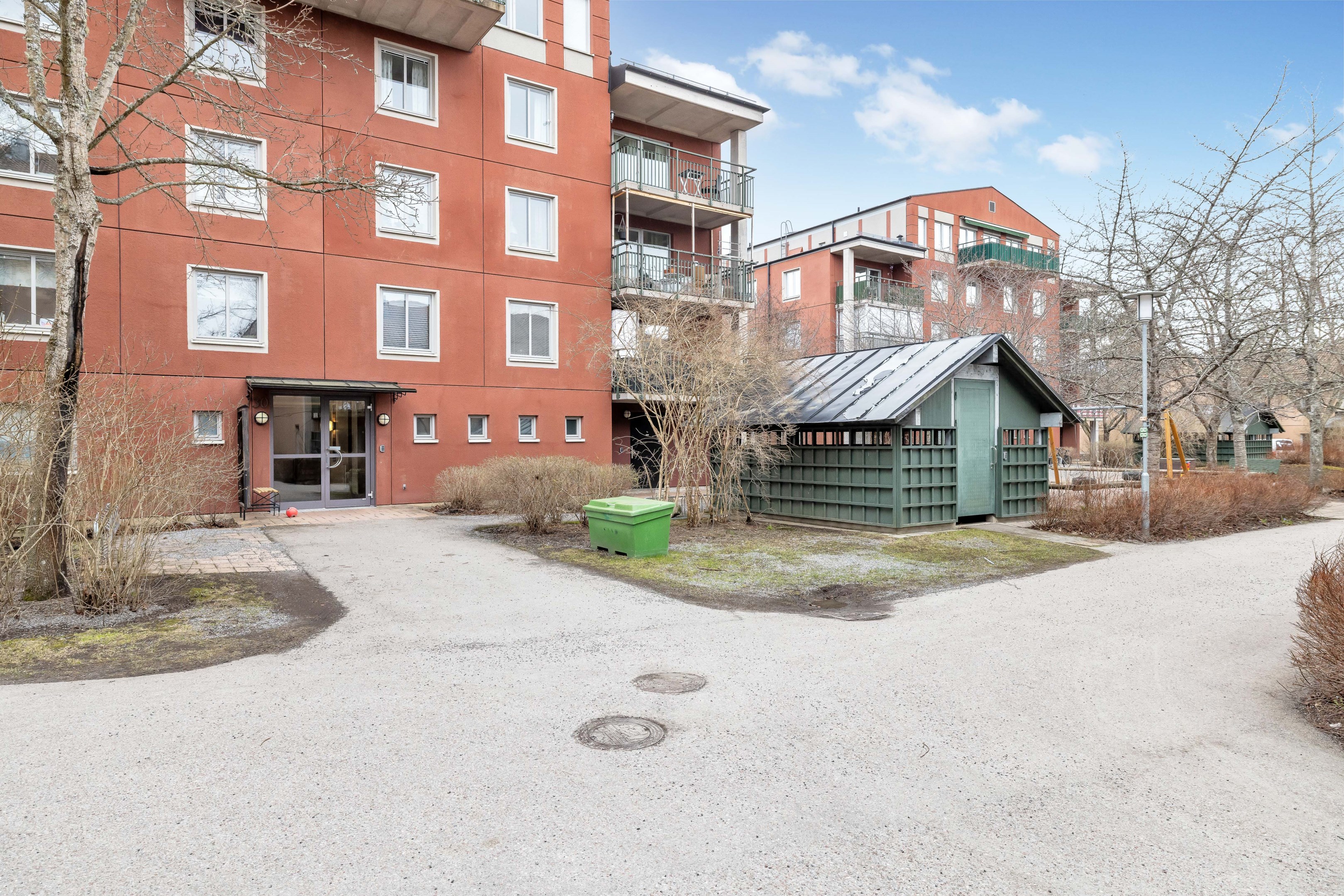 Bostadsbild från Eksätravägen 130, Såld i Södra Gottsunda, Uppsala