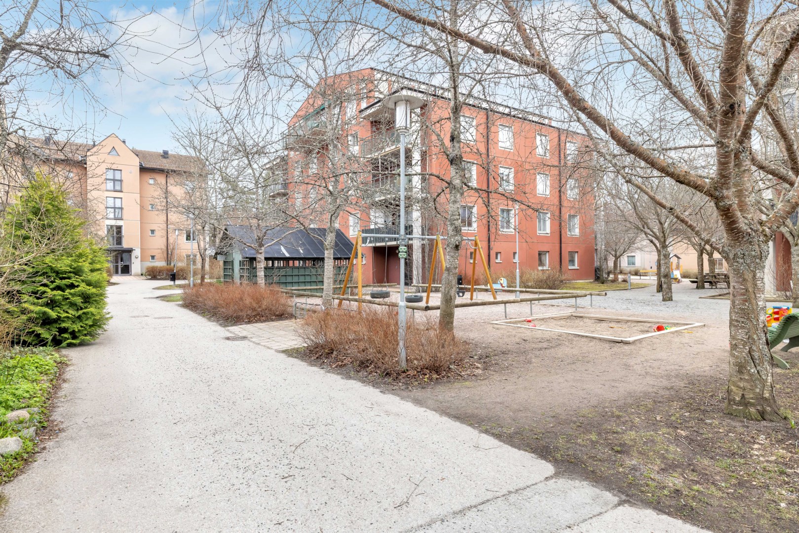 Bostadsbild från Eksätravägen 130, Såld i Södra Gottsunda, Uppsala