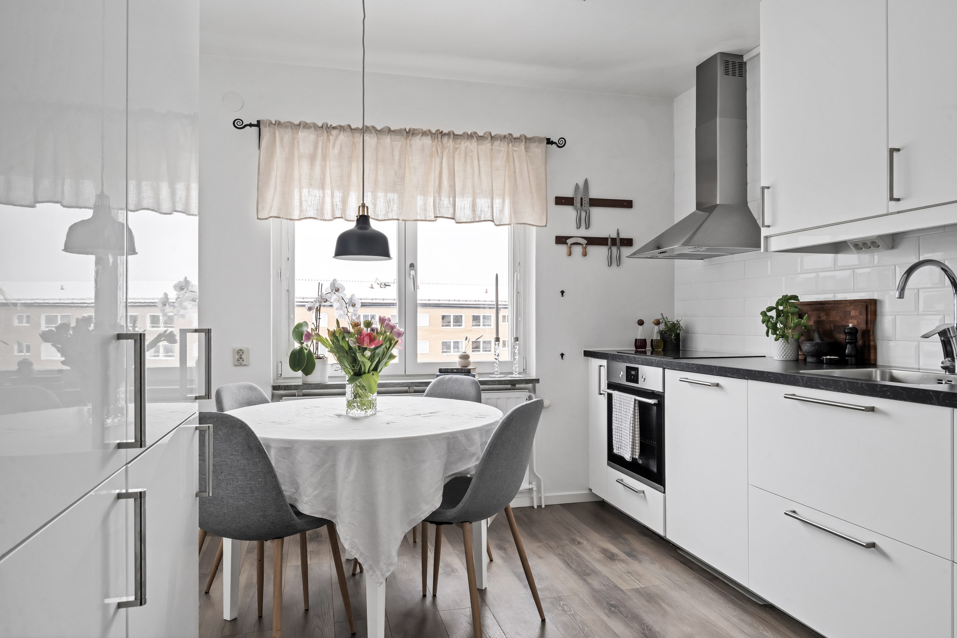 Bostadsbild från Kastanjegatan 7, Såld i Salabacke, Uppsala