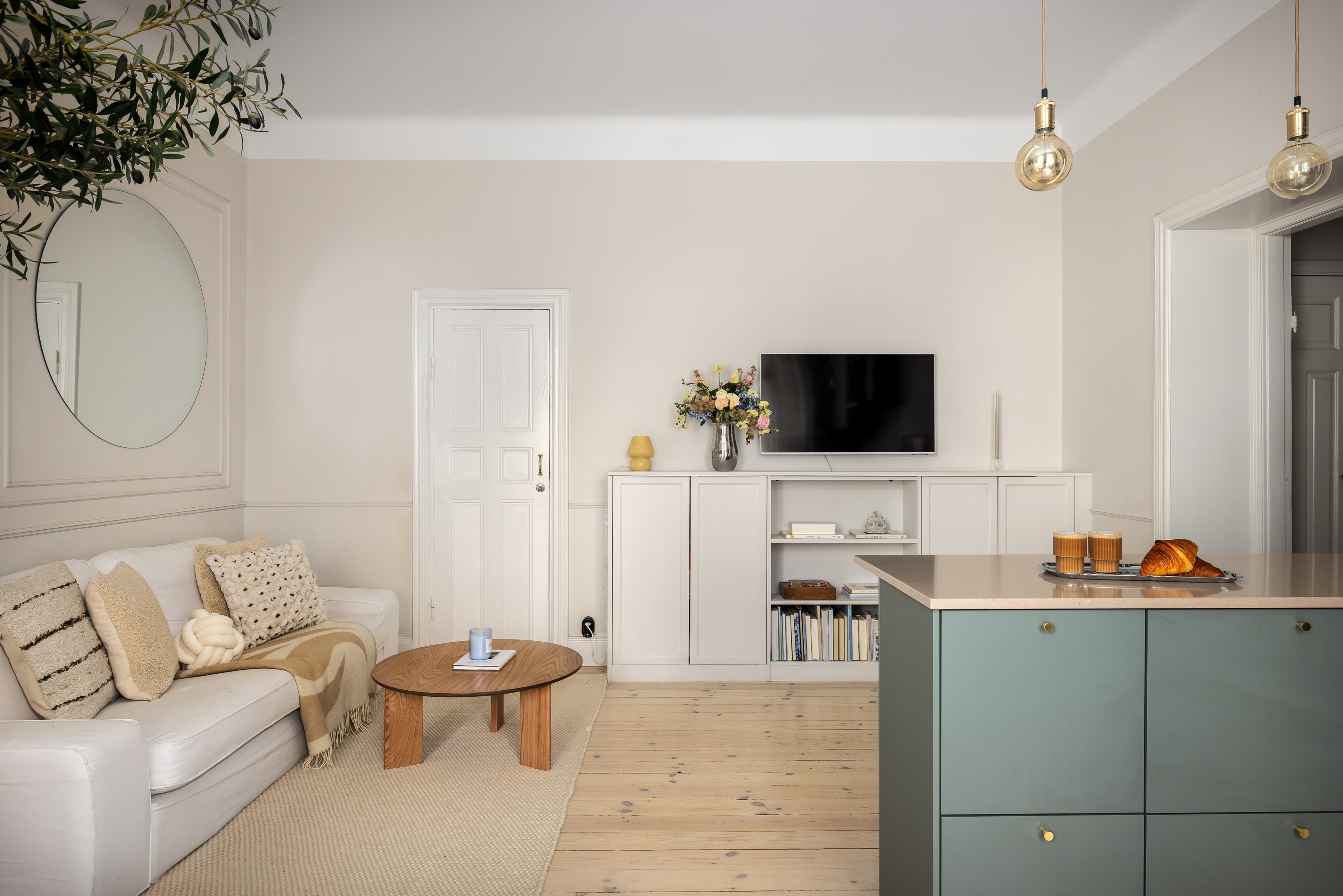 Bostadsbild från Tomtebogatan 13, bv ög, Såld i Vasastan - Birkastan, Stockholm