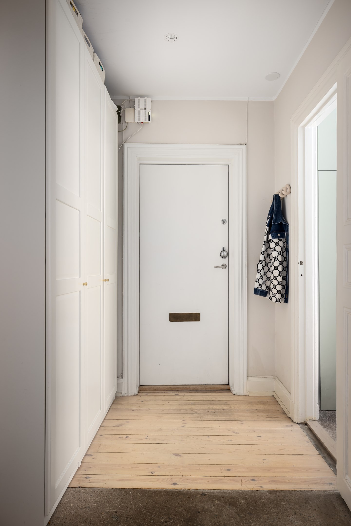 Bostadsbild från Tomtebogatan 13, bv ög, Såld i Vasastan - Birkastan, Stockholm