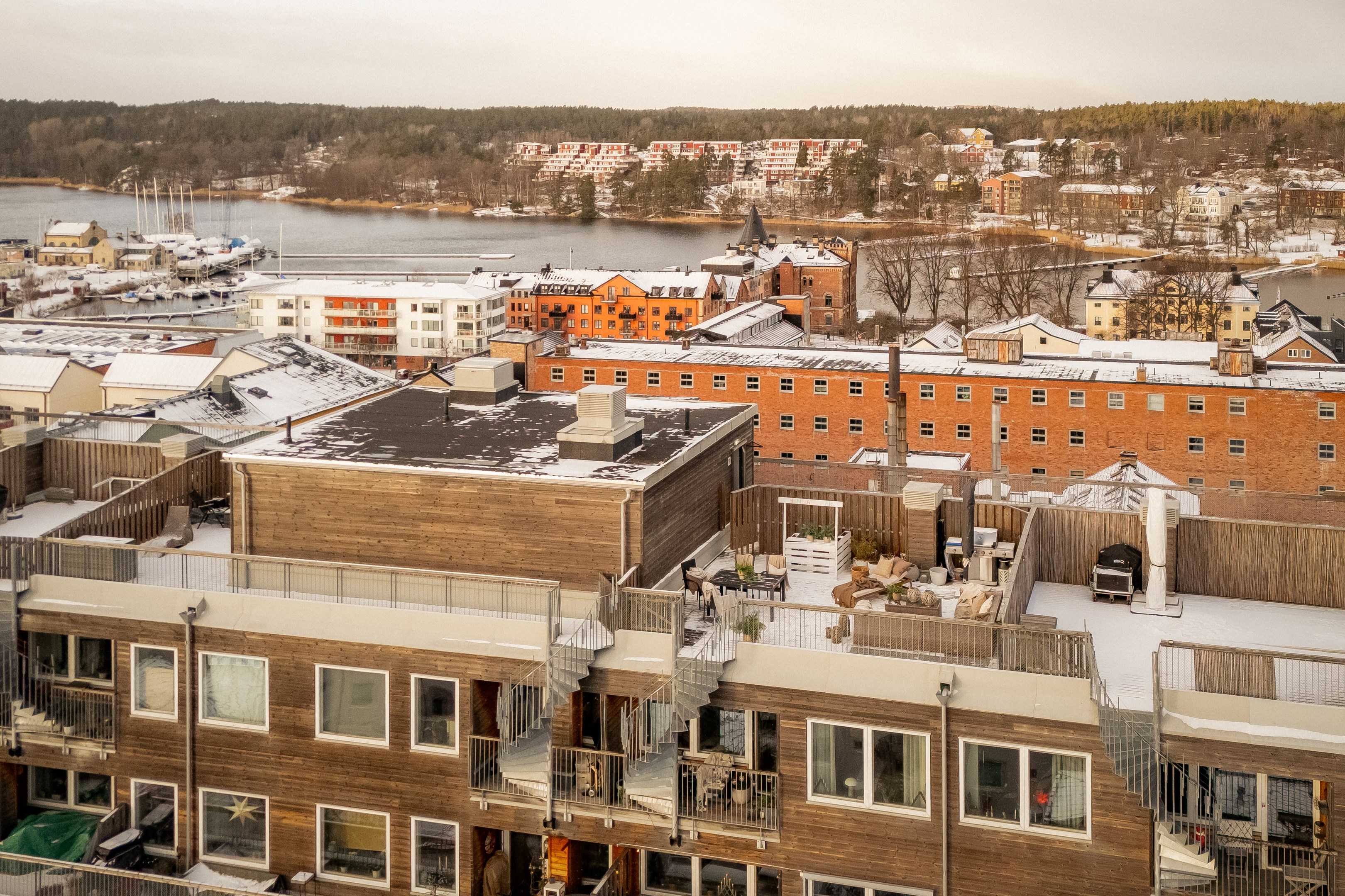 Bostadsbild från Stig Lindbergs gata 17A, våning 6+7, Till salu i Gustavsbergs - Porslinskvarteren, Värmdö