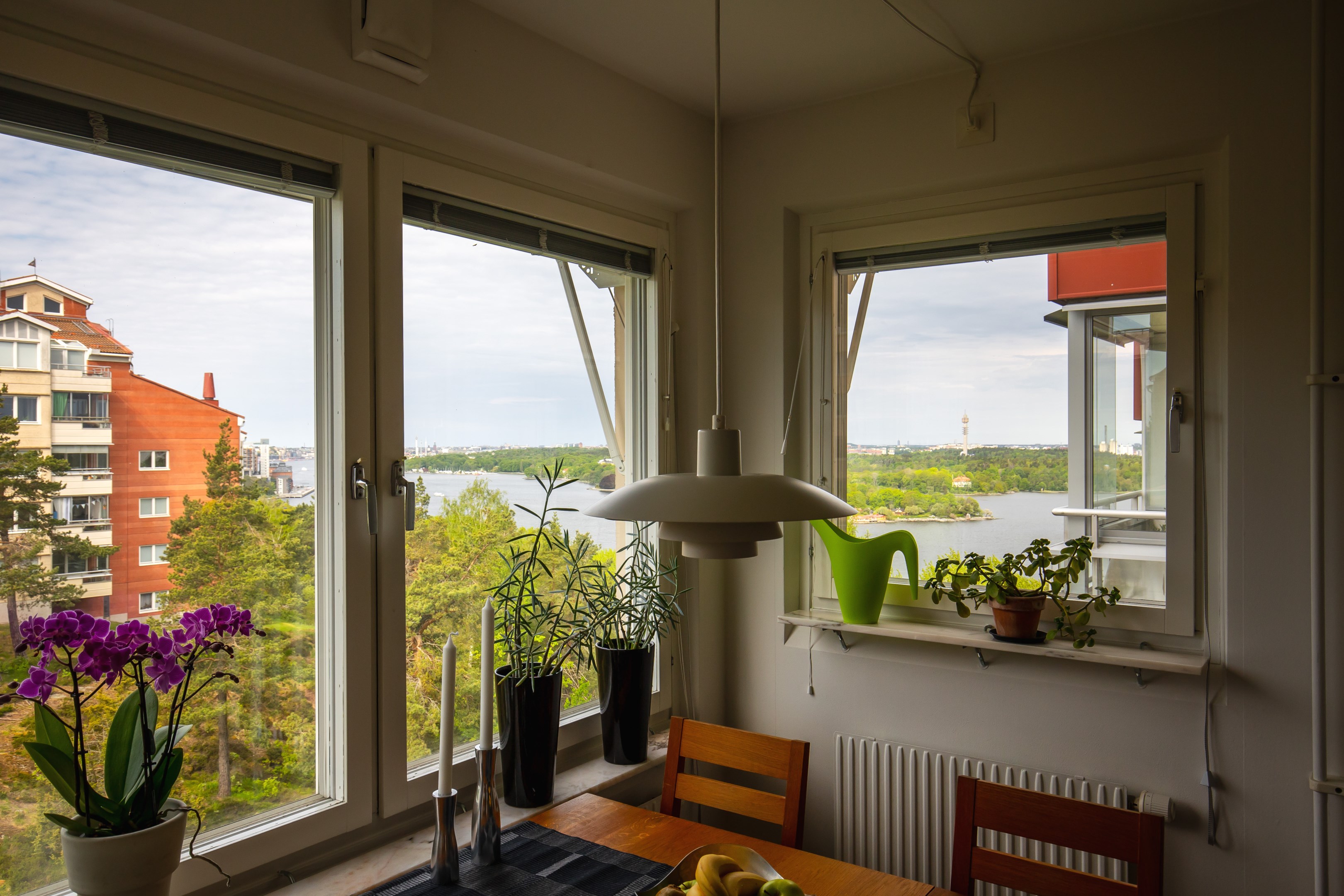 Bostadsbild från Landåvägen 14, Såld i Jarlaberg, Nacka