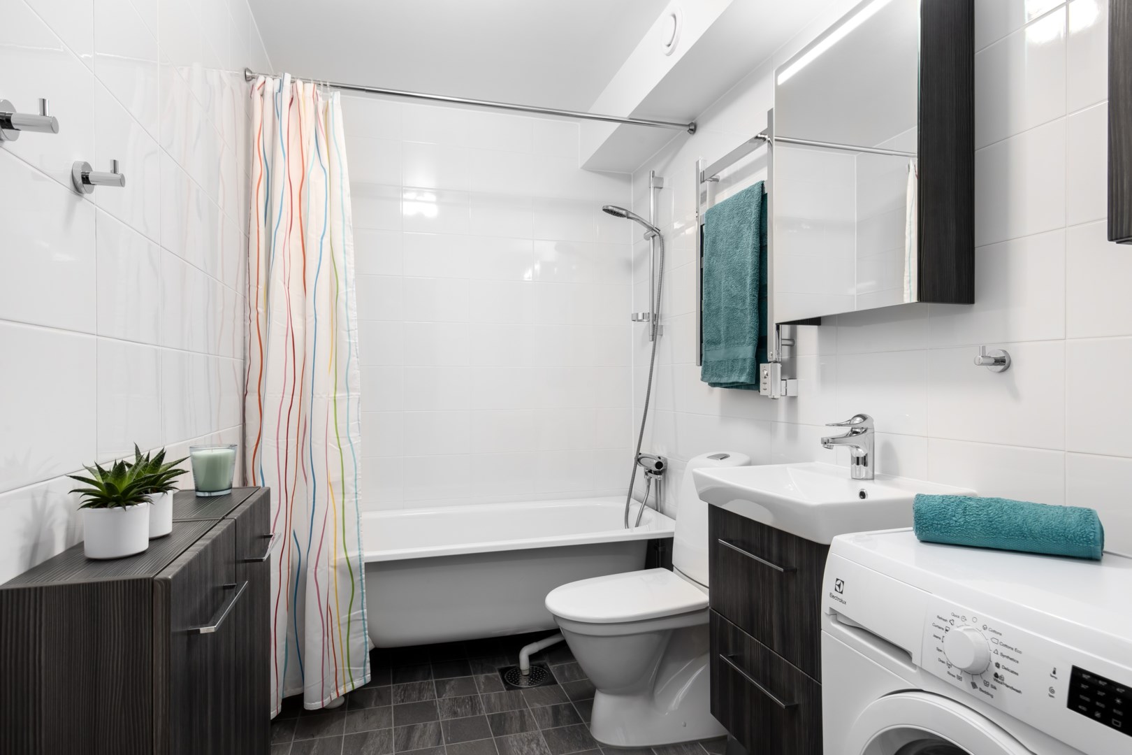 Bostadsbild från Landåvägen 14, Såld i Jarlaberg, Nacka