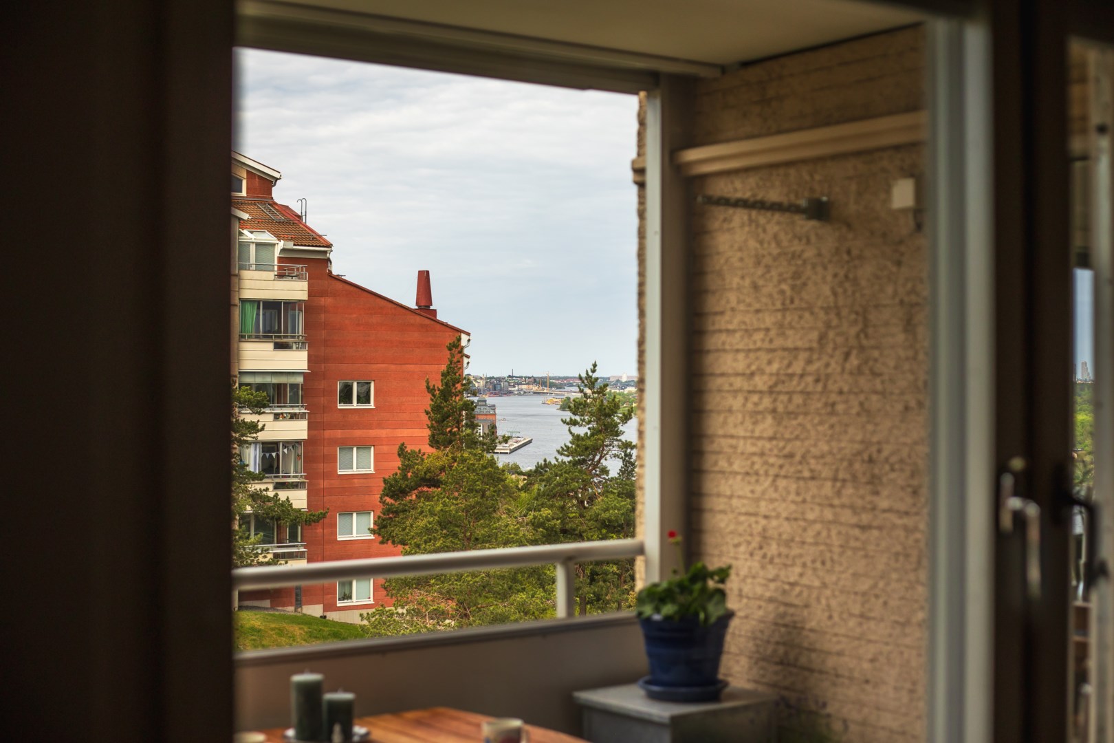 Bostadsbild från Landåvägen 14, Såld i Jarlaberg, Nacka