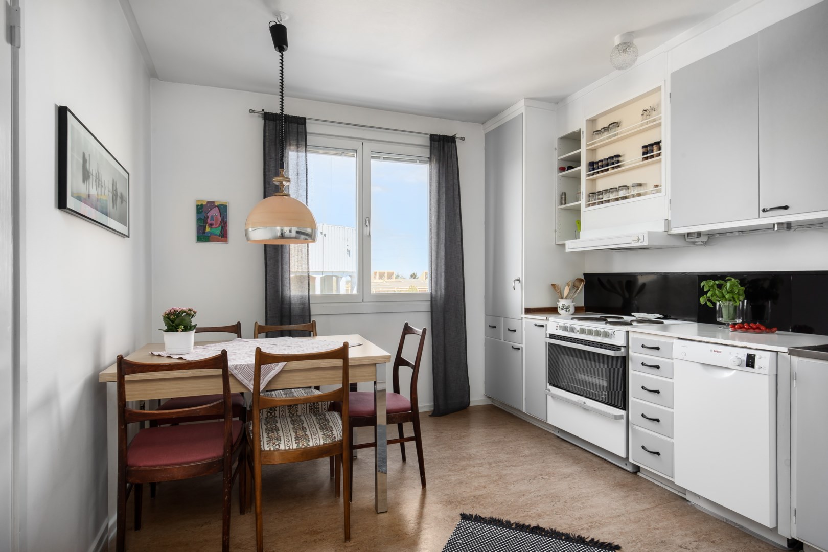 Bostadsbild från Edinsvägen 1, Såld i Ektorp, Nacka