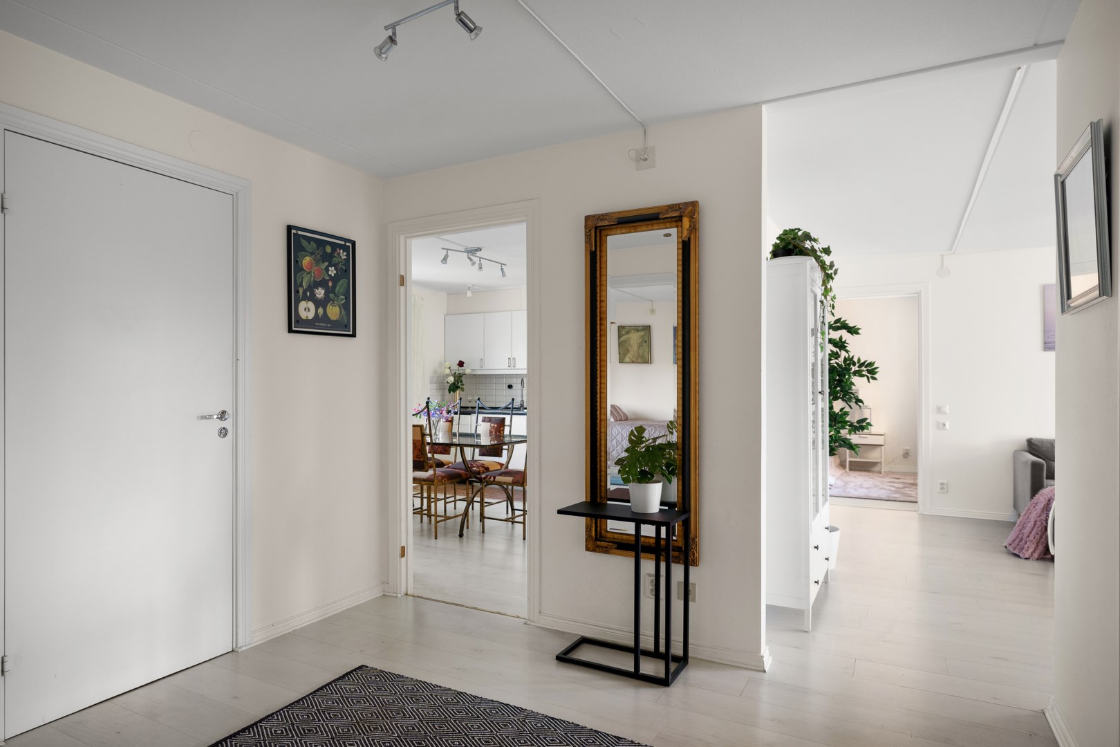 Bostadsbild från Kantatvägen 25, Såld i Forum Nacka, Nacka