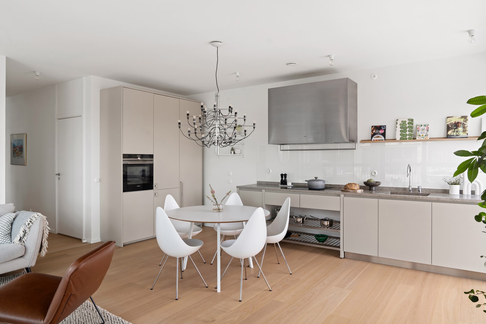 Bostadsbild från Fabrikörvägen 10E, Till salu i Nacka Strand, Nacka